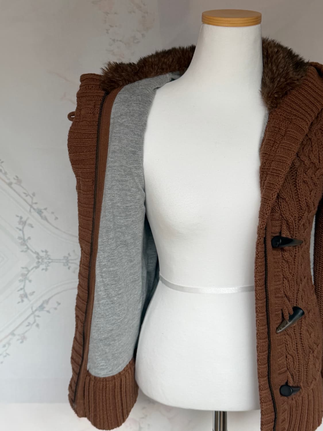 라떼갸루 털 니트 후드집업 상품이미지2