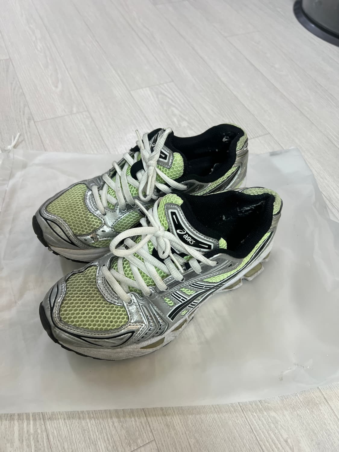 아식스 젤카야노 14 일루미네이트 옐로우 블랙 240 상품이미지1