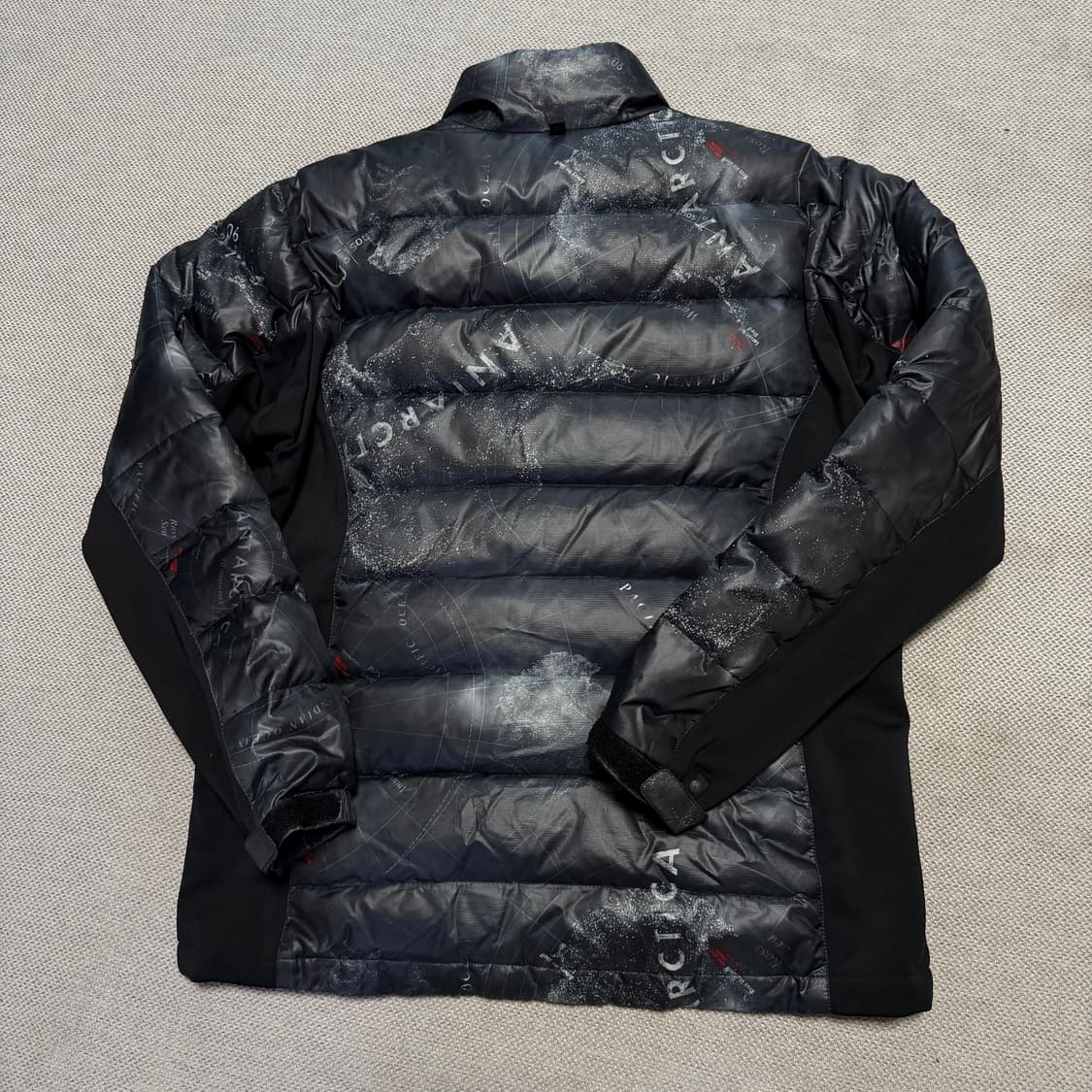 코오롱스포츠 패턴 경량 패딩 상품이미지5