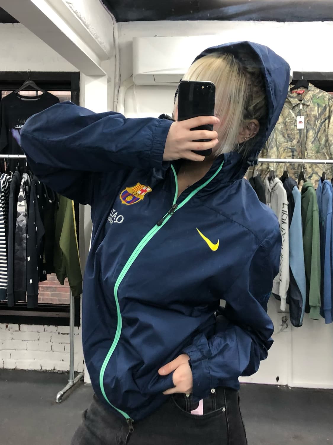 나이키 바르셀로나 바람막이 상품이미지4