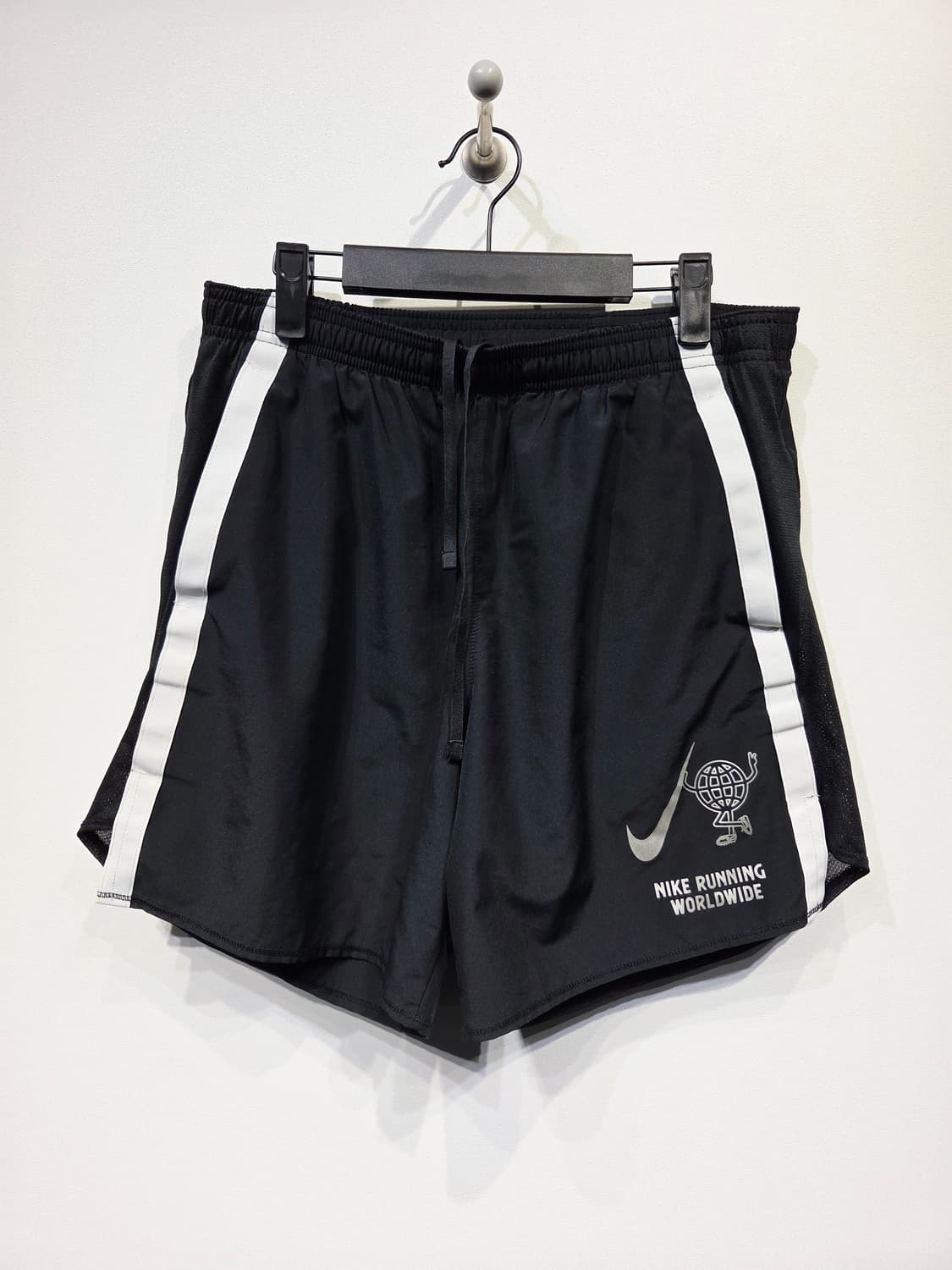 나이키 러닝 월드와이드 반바지 블랙_L 상품이미지1
