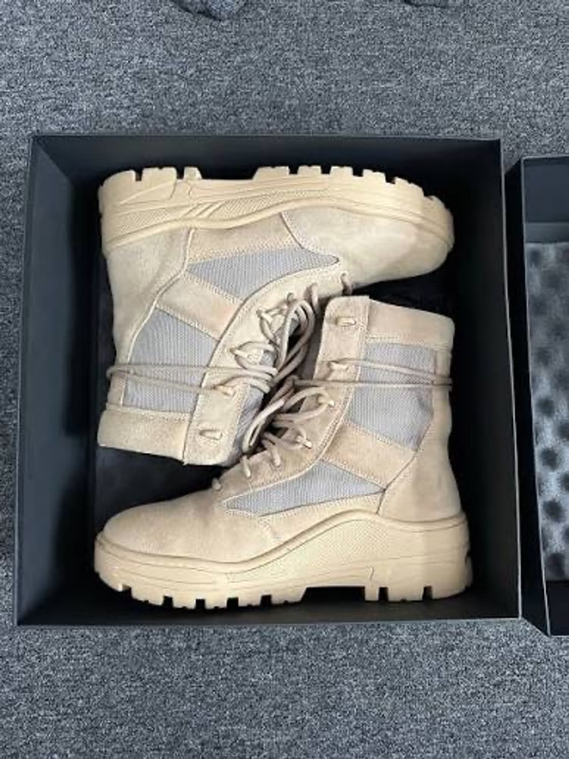 [42] 이지 시즌 4 부츠 상품이미지1