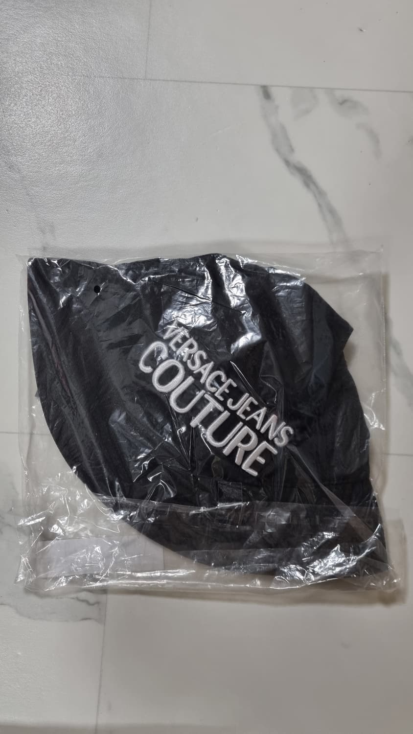 베르사체 자수로고 버킨 햇 상품이미지2