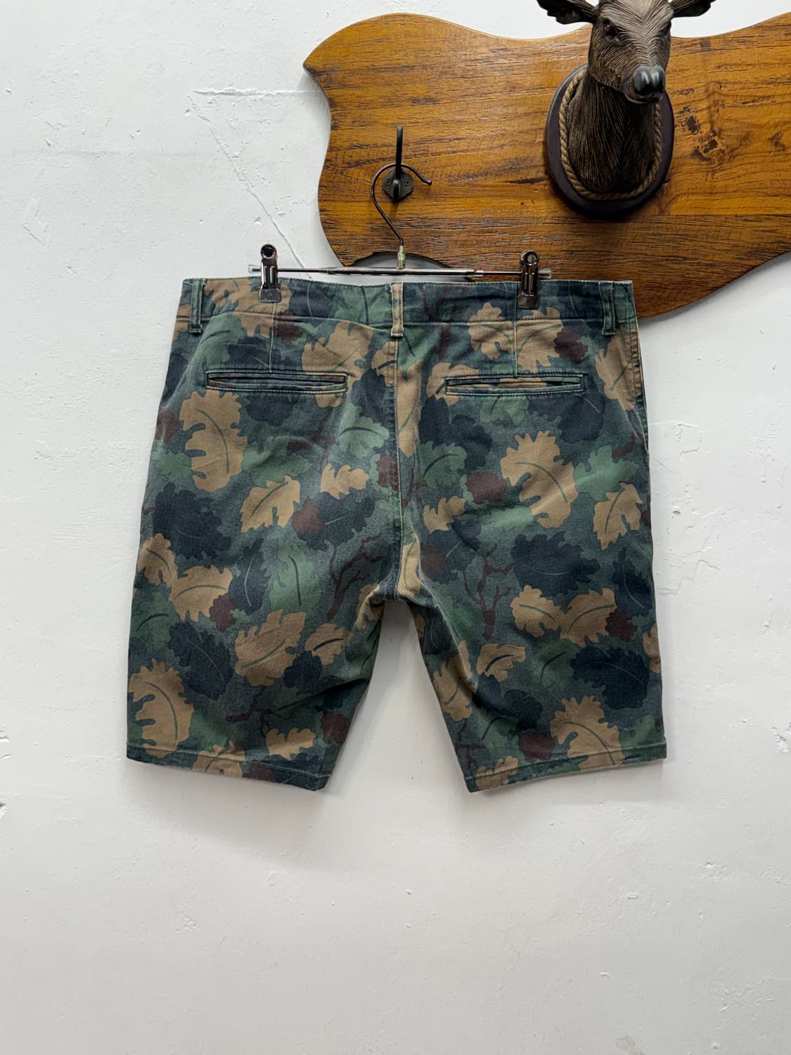 BEAMS HEART Camouflage Leaf Pattern Shor 상품이미지4