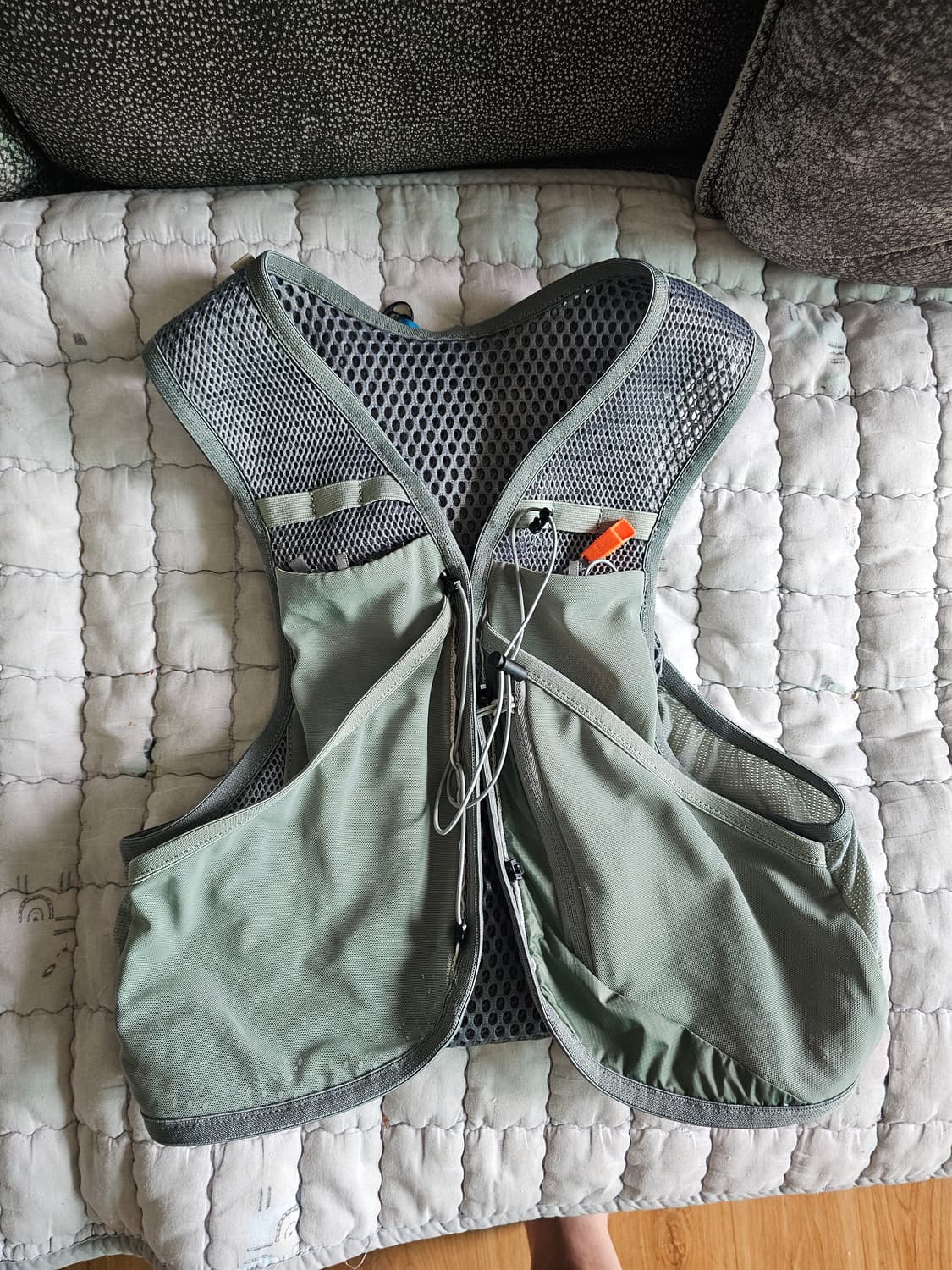 살로몬 런닝 베스트 액티브스킨4 XL 상품이미지2