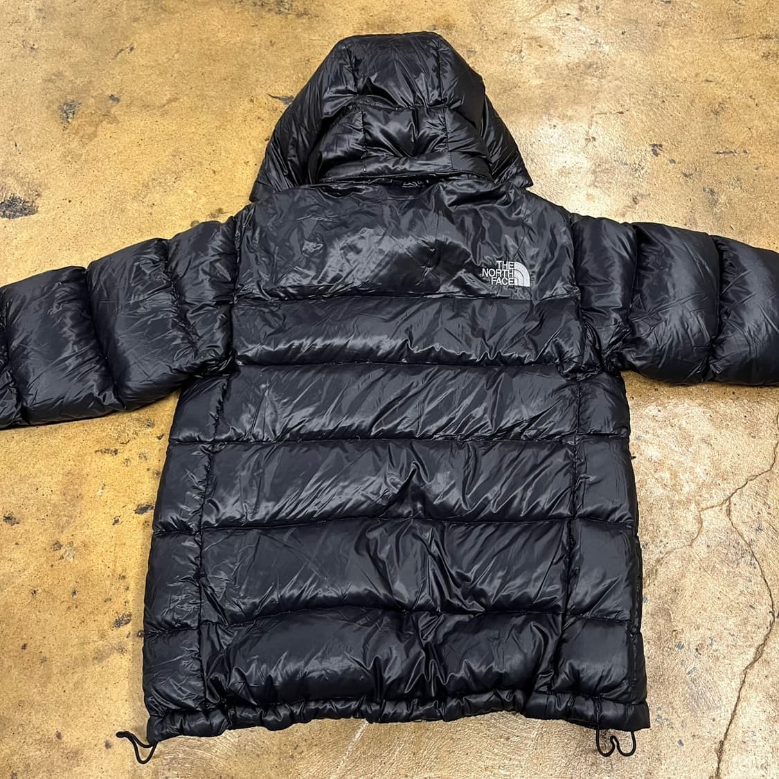 노스페이스 경량 후드 숏 패딩  상품이미지4