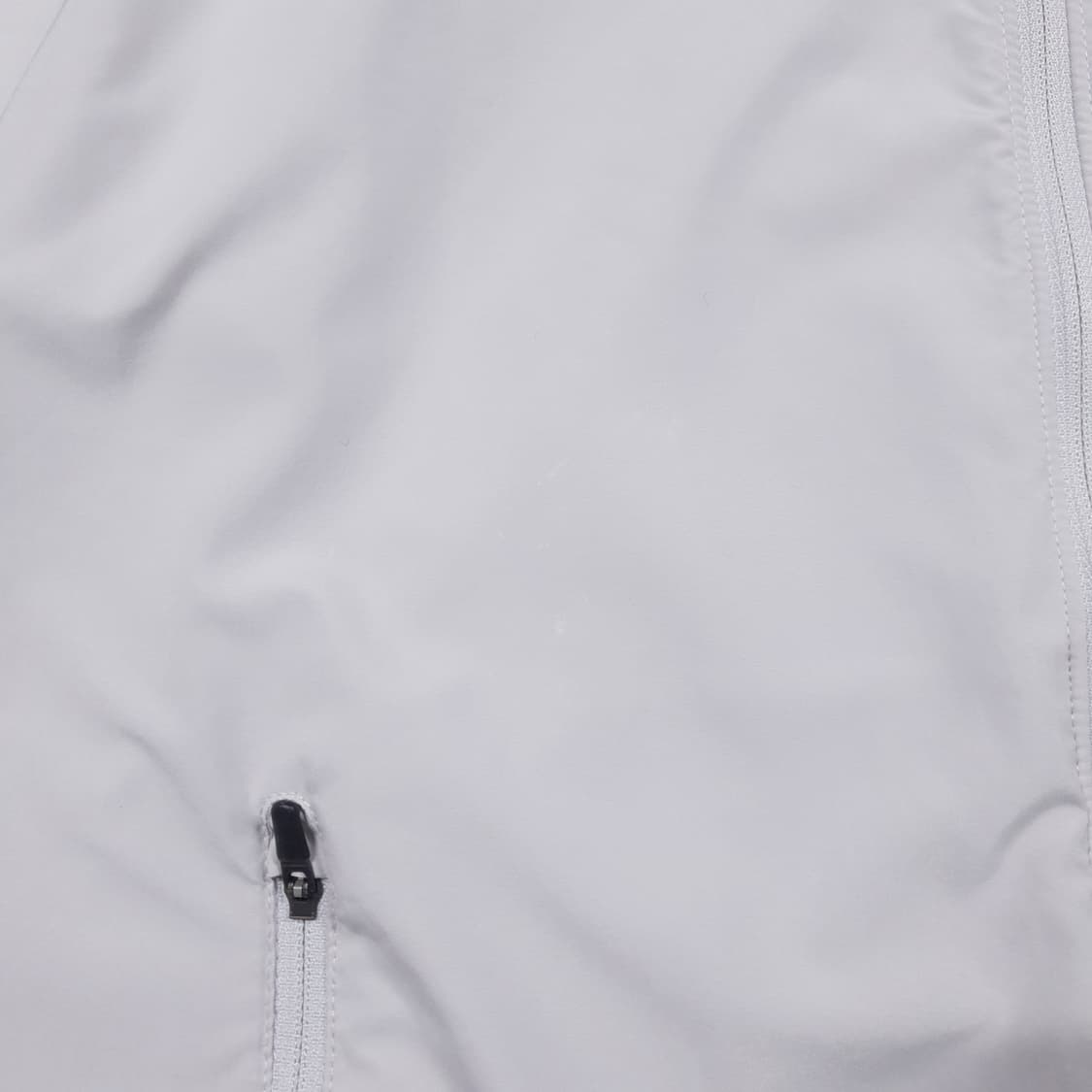 M (95) 나이키 에센셜 러닝 경량 바람막이 집업 후드 자켓 아이보리 상품이미지4