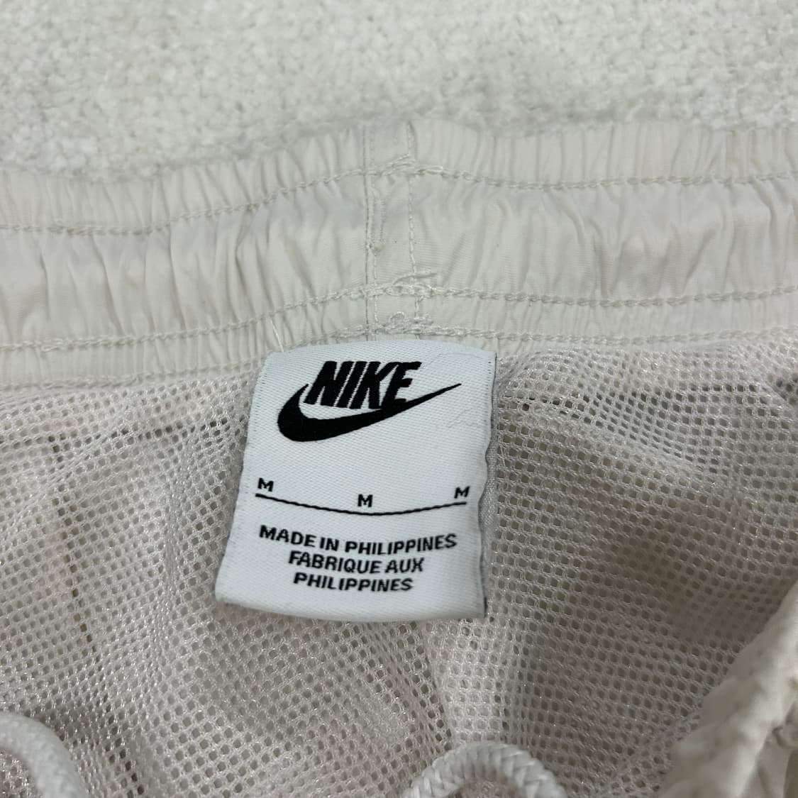 나이키 바람막이 재질 조거팬츠 상품이미지2