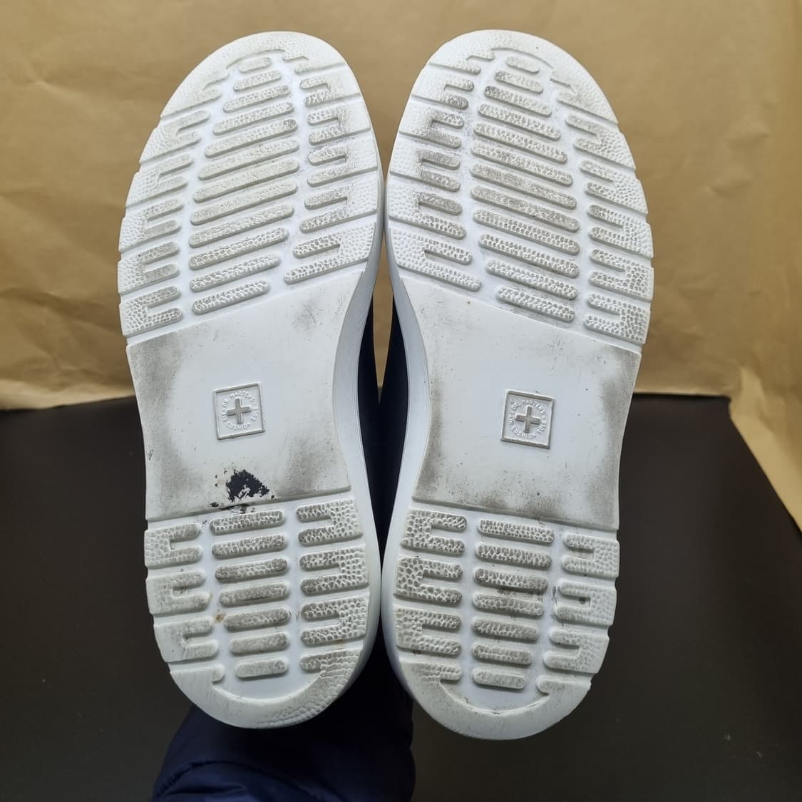 닥터마틴 알렉세이 여성스니커즈240  상품이미지3