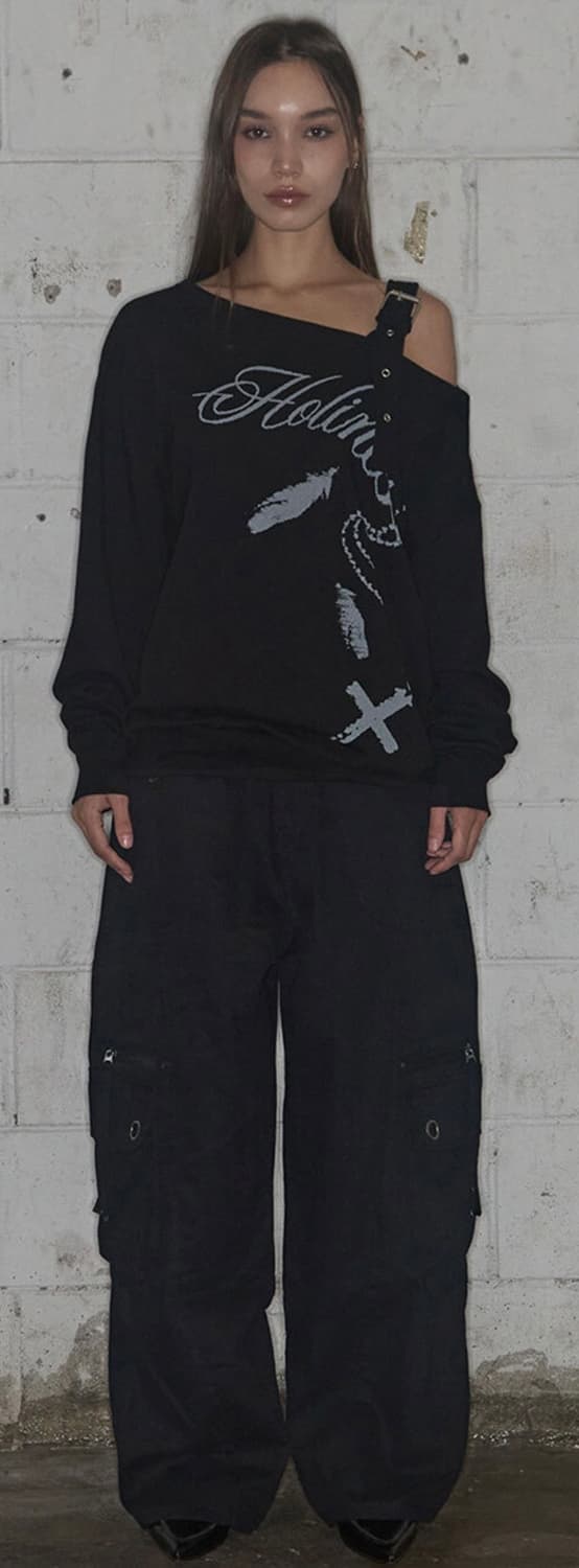 팬시클럽 원숄더 버클 스웻셔츠 (BLACK)_F24ZB063 상품이미지1