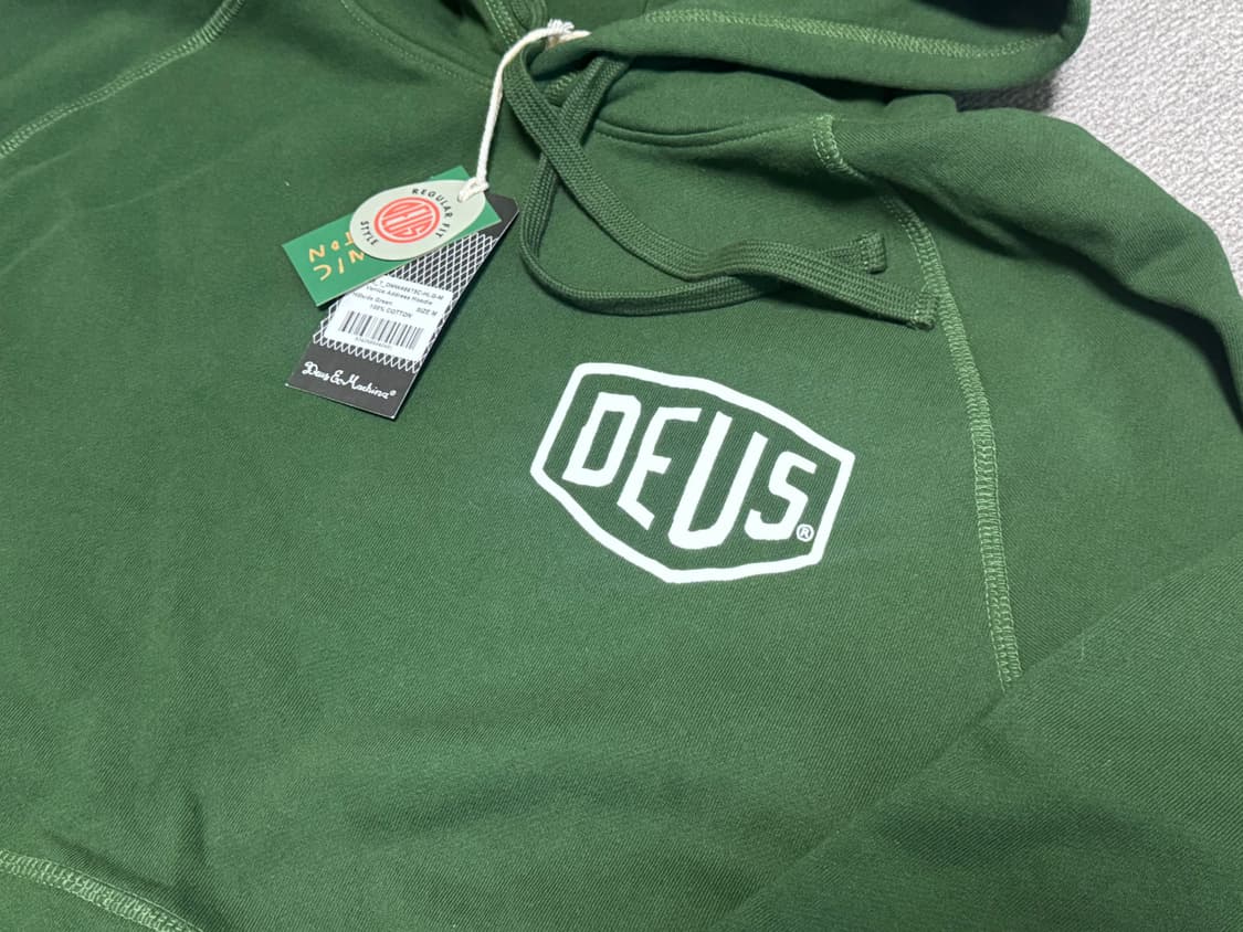 데우스 후드티 상품이미지3