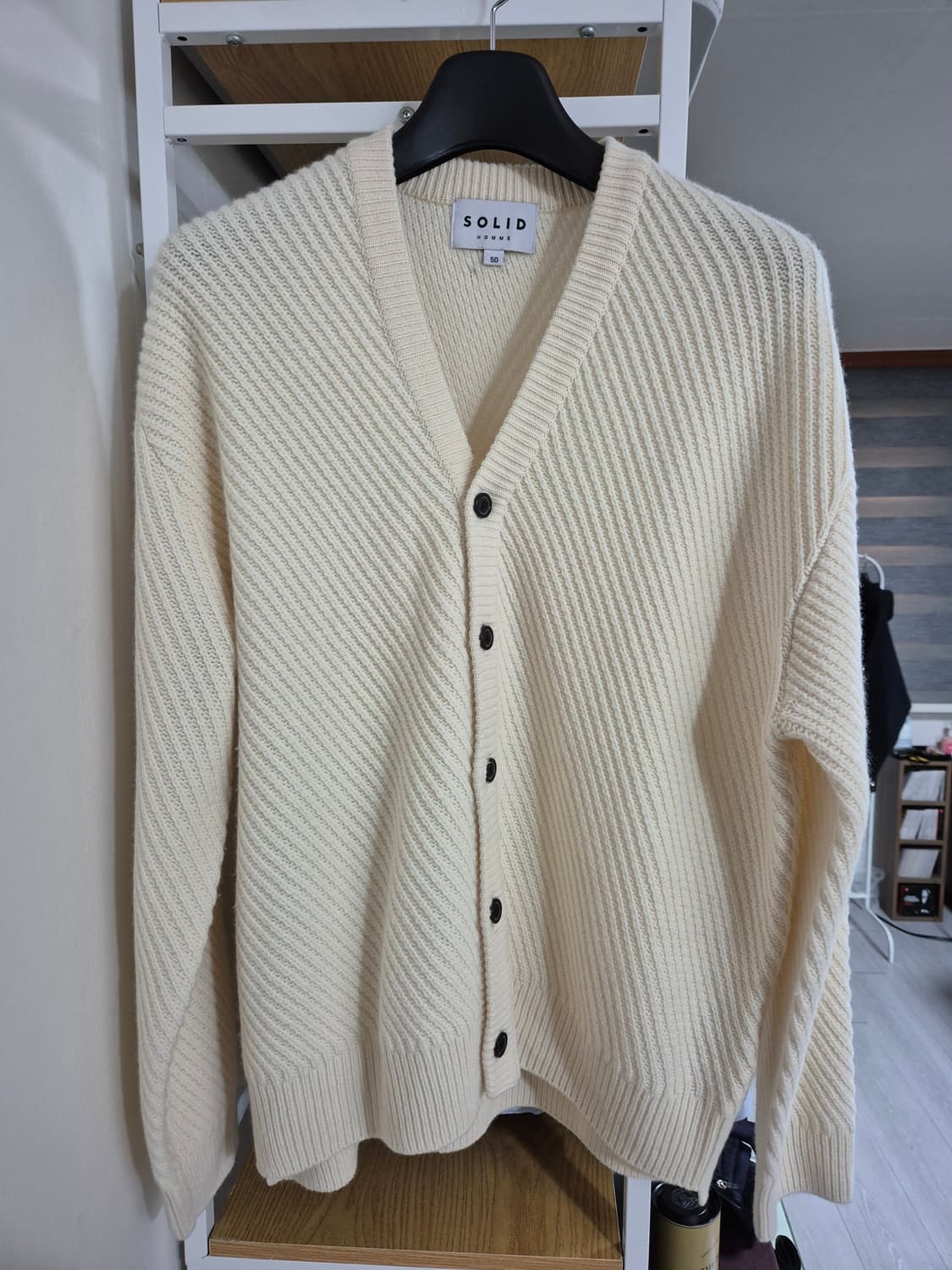 솔리드옴므 울 사선 가디건 50 아이보리 상품이미지1