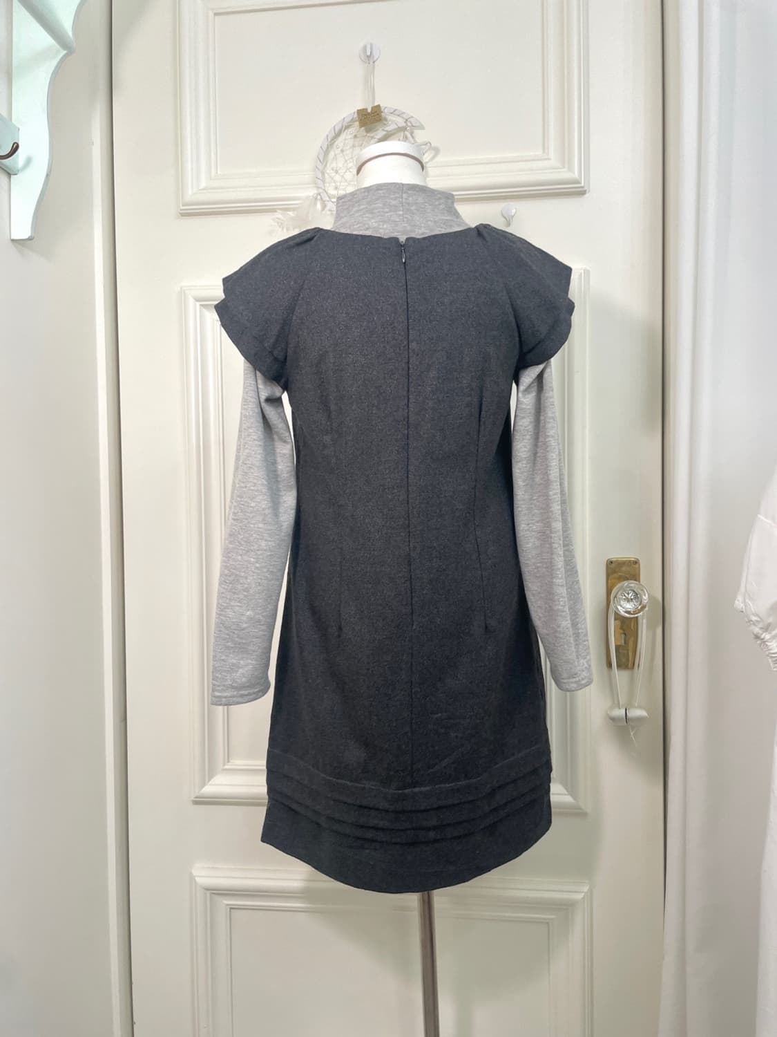 charcoal layered shirring puff sleeve wo 상품이미지3