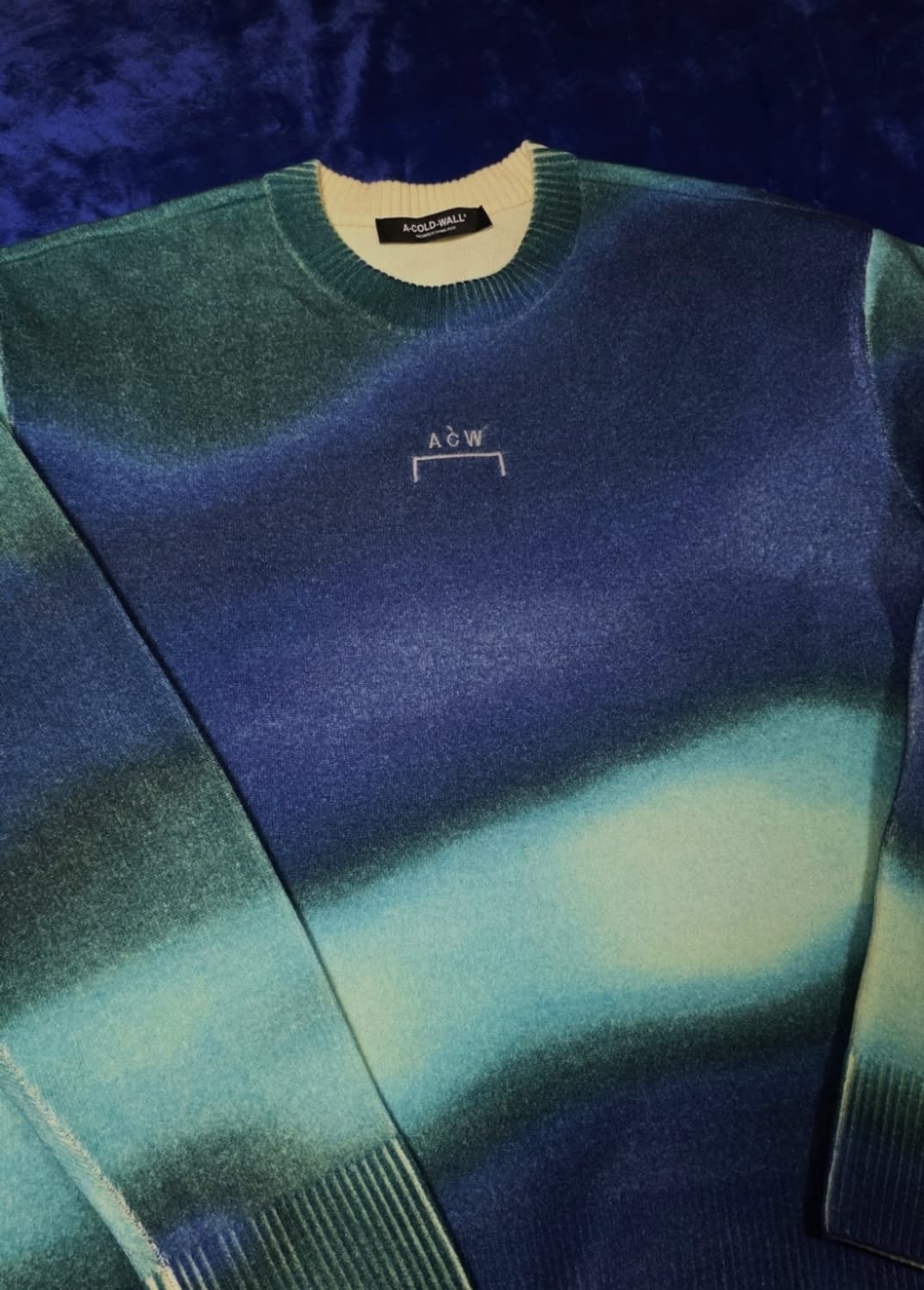 [M] 어콜드월 그라디언트 니트 상품이미지2