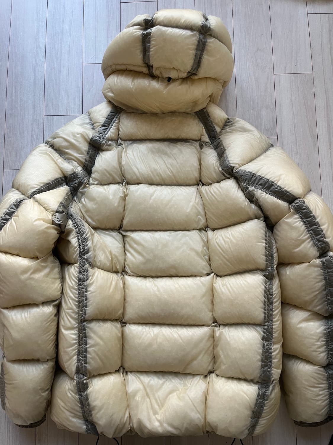 CP컴퍼니 디디쉘 후드다운 자켓 [새상품급] 상품이미지3