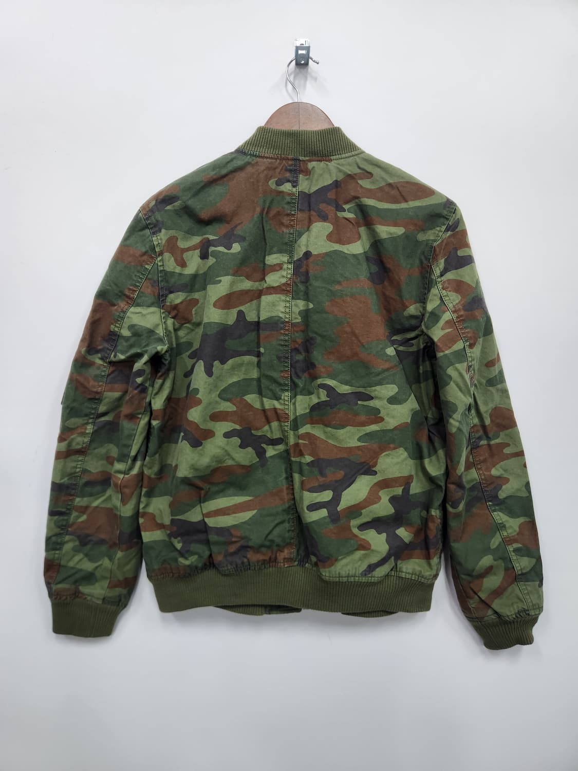 갭 카모 항공점퍼 상품이미지5