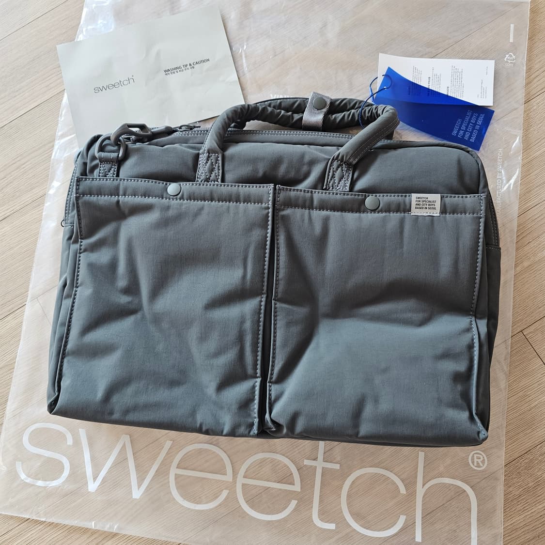 새제품) 스위치 시티보이 슬림 브리프케이스 001 크로스백 노트북 가방 상품이미지2