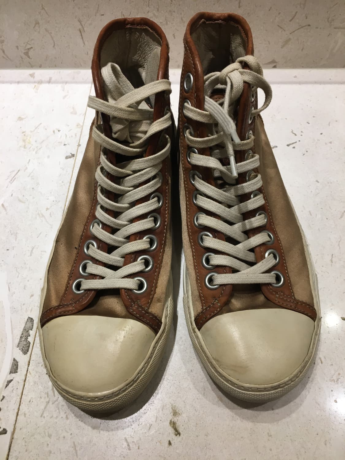 프라다 레더  하이탑 스니커즈 상품이미지3