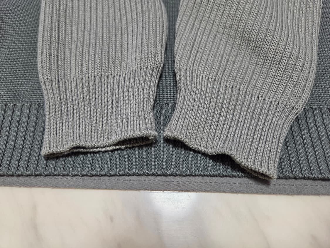 솔리드옴므 배색 니트 상품이미지4