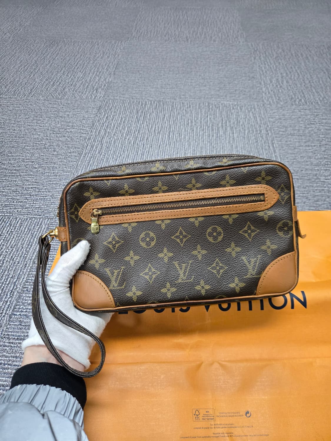 [특가][정품] 루이비통 말리 드래곤 클러치백 상품이미지1