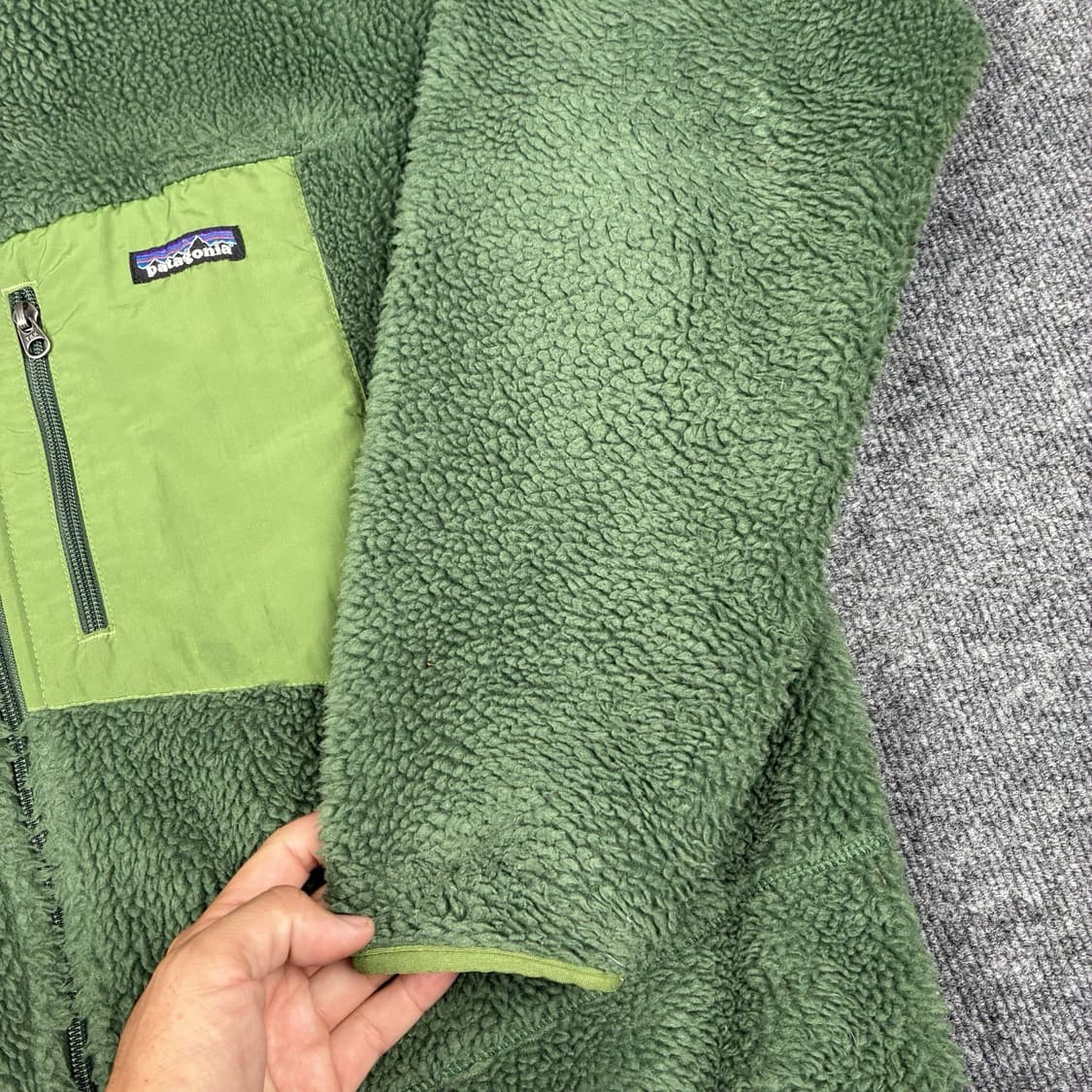 파타고니아 클래식 레트로-X 플리스 자켓 파일 그린 상품이미지2