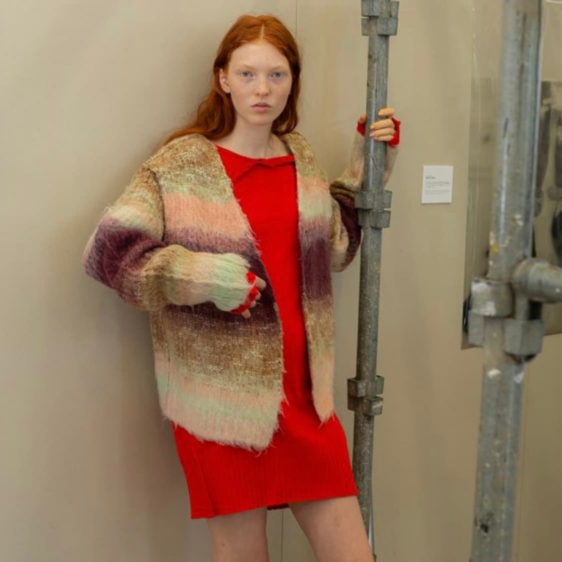 퍼버즈 그라디언트 와이드 스트라이프 가디건 상품이미지2