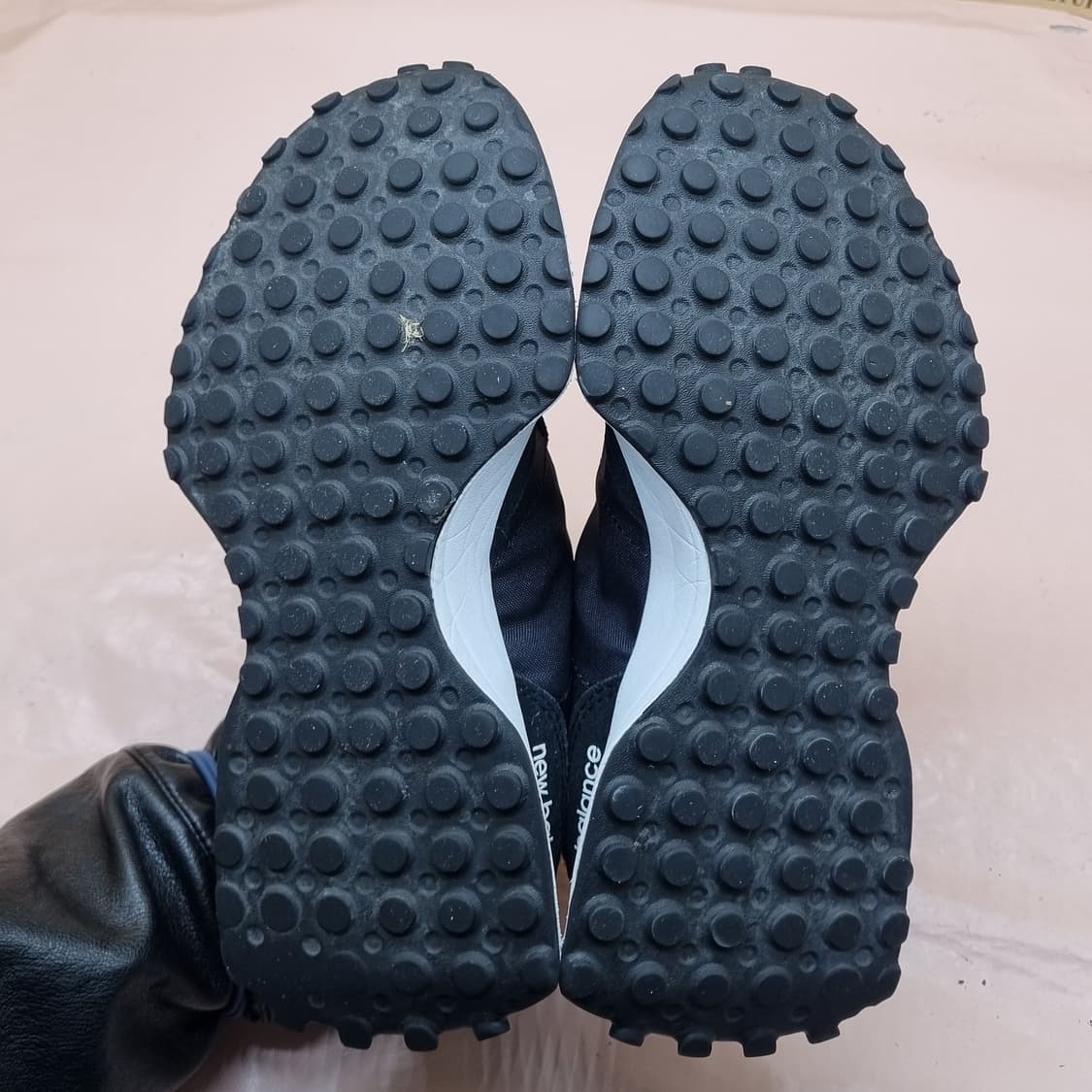 뉴발란스 327 블랙 운동화 225 상품이미지3