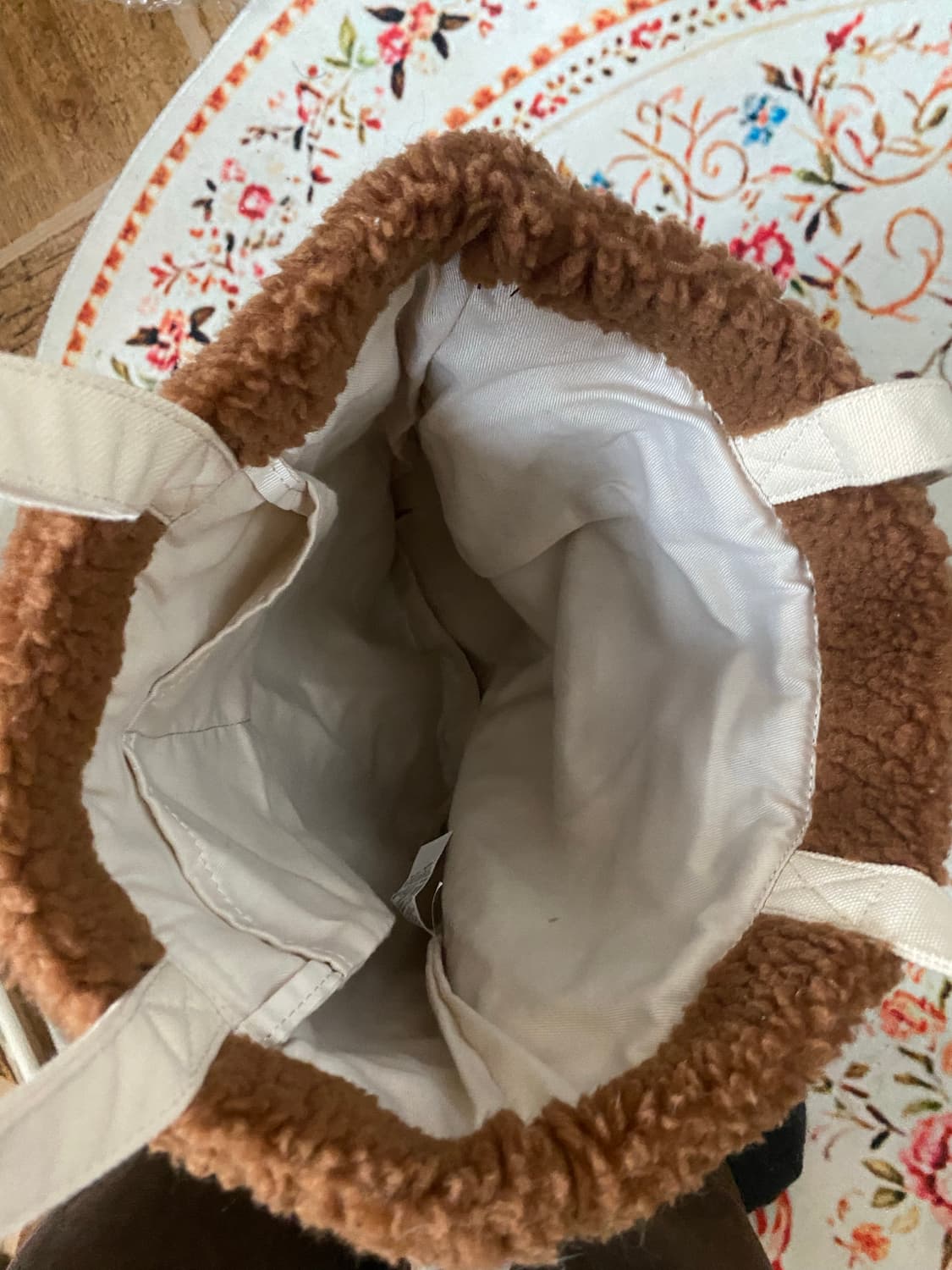 휠라 뽀글이 토트백 브라운 가방 상품이미지6