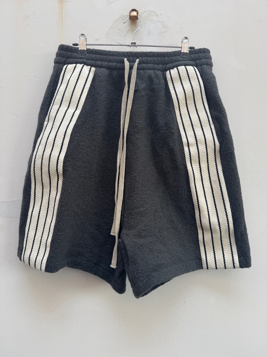 피어오브갓 8th 보일드 울 스트라이프 릴렉스 숏팬츠 7th 이터널 FO 상품이미지2