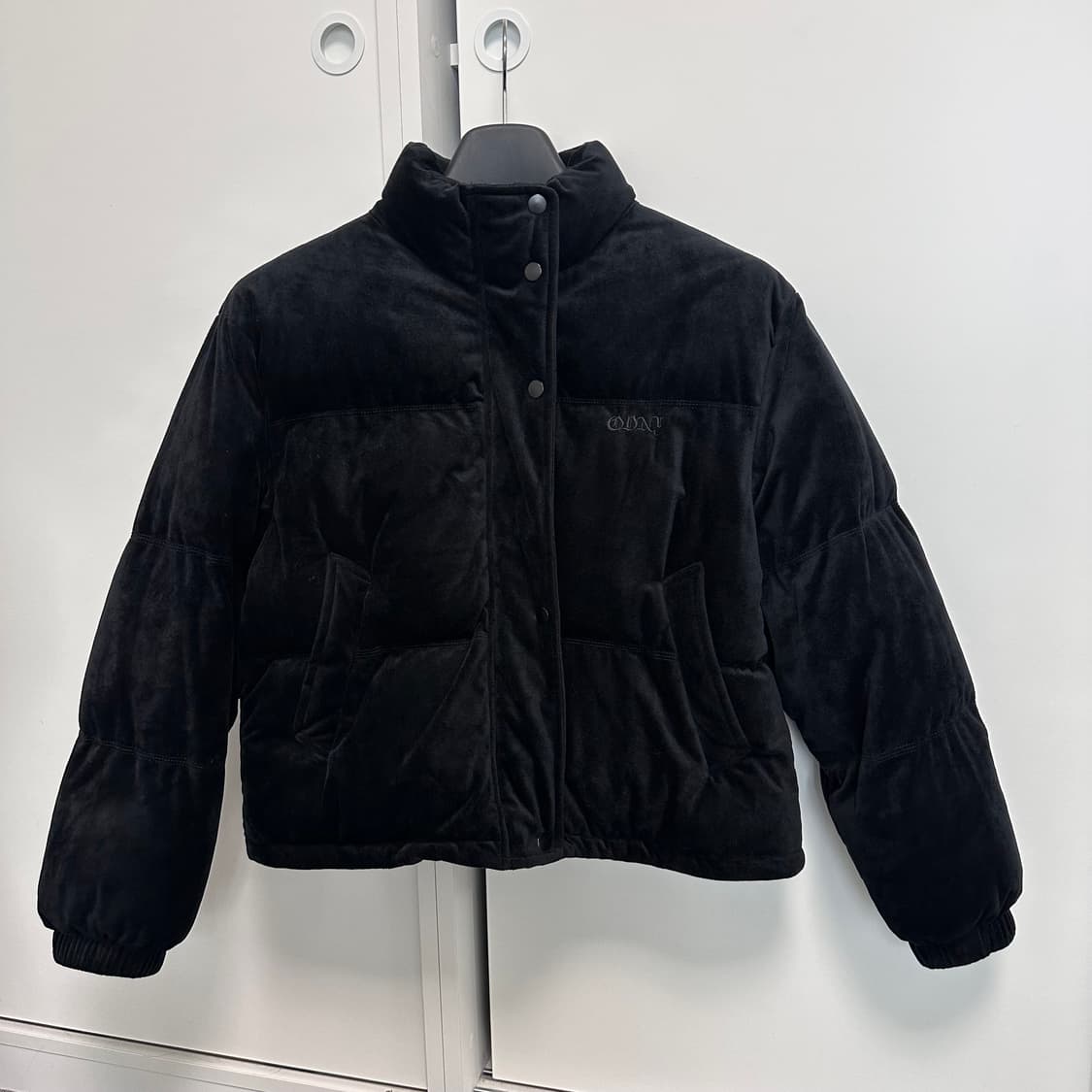 오디너리홀리데이-벨벳패딩(Black/Free) 상품이미지2