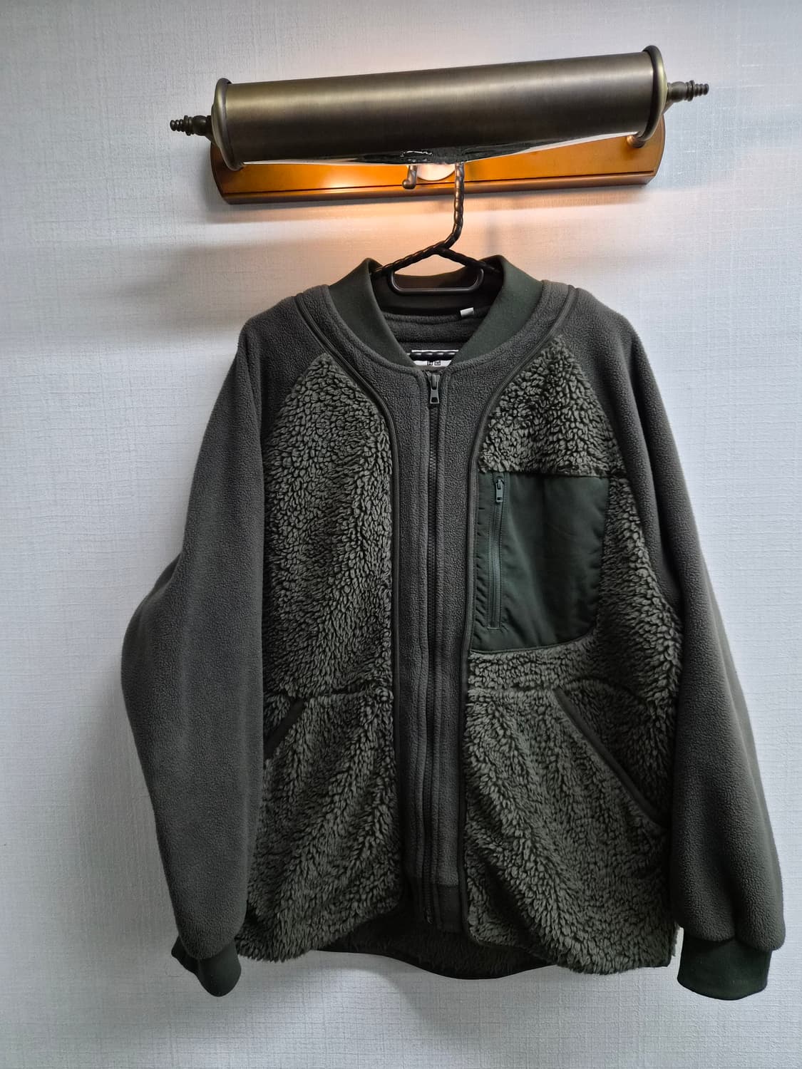 M) 유니클로 화이트 마운티니어링 후리스 점퍼 팝니다 상품이미지1