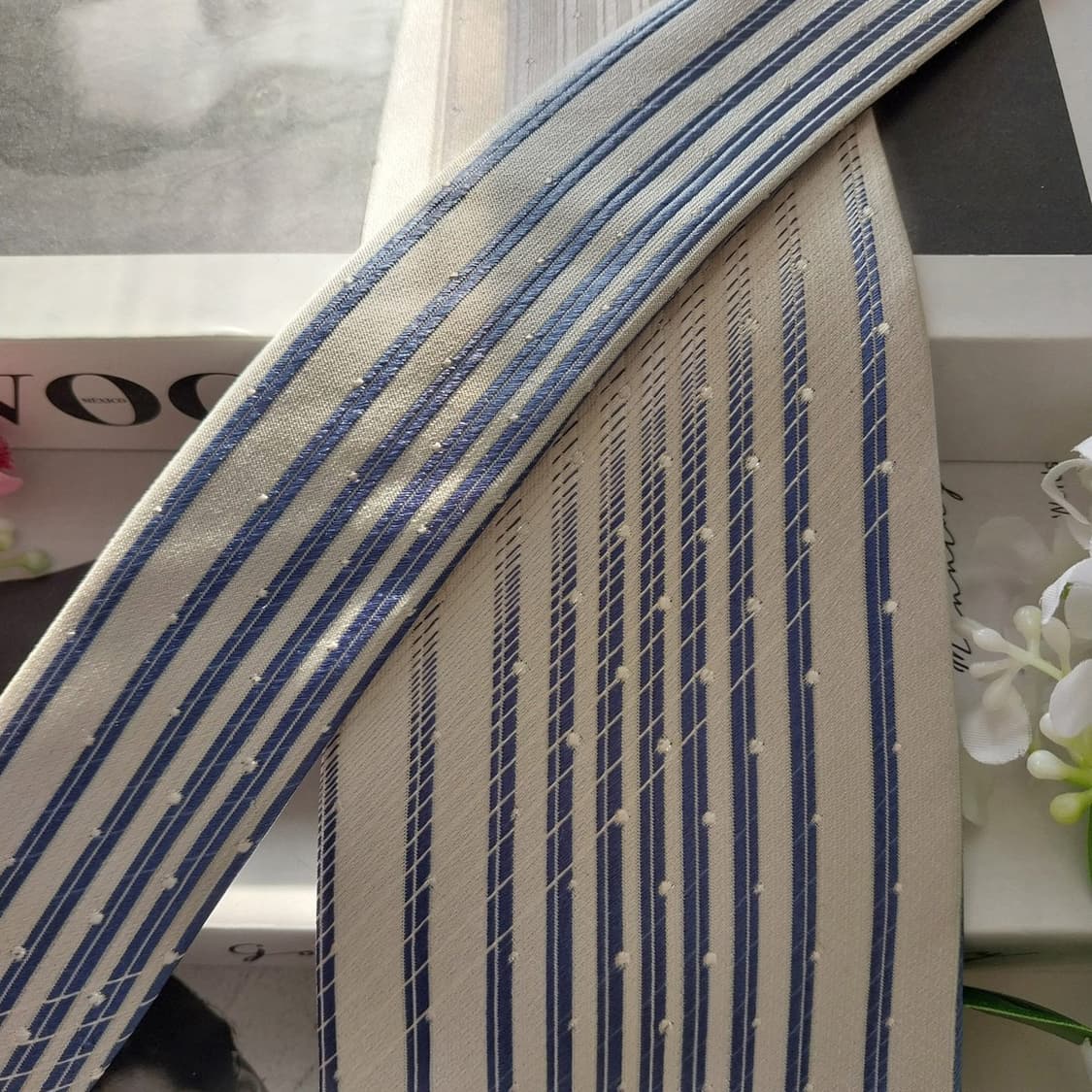 엠씨엠 실크 화이트 스트라이프 넥타이 9.5cm A+등급 K2021 상품이미지3