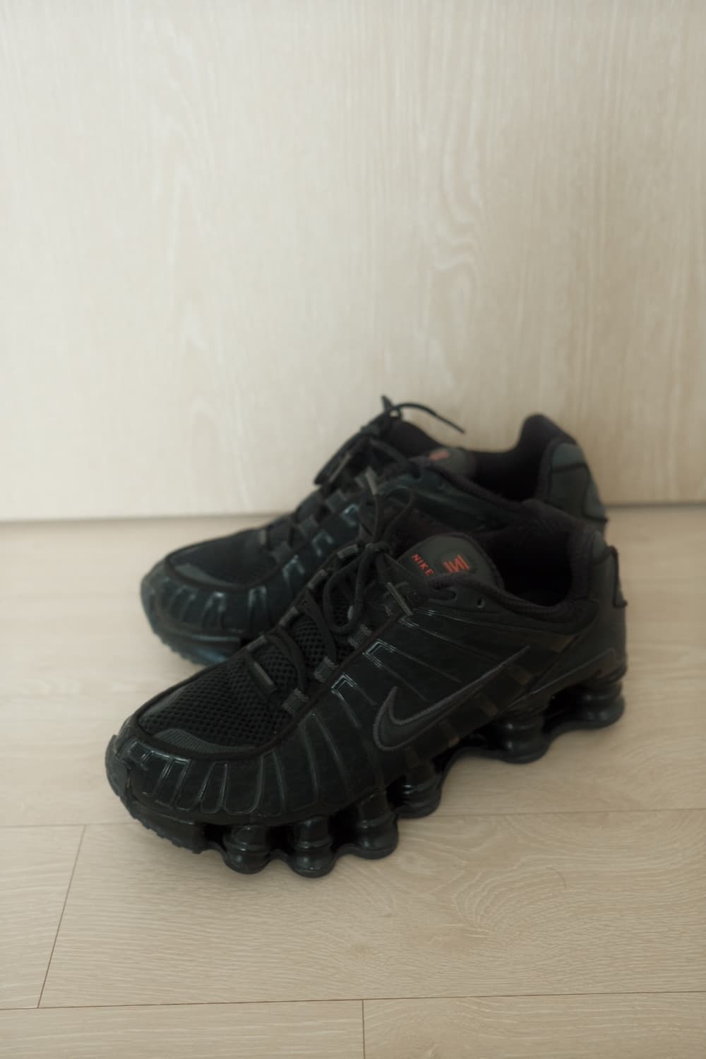 나이키 샥스TL 블랙 앤 맥스 오렌지 240 상품이미지2