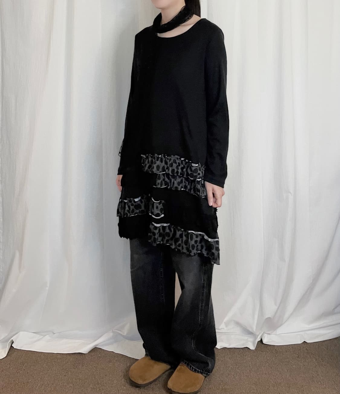 Frill Point Long Sleeve - Black 상품이미지2