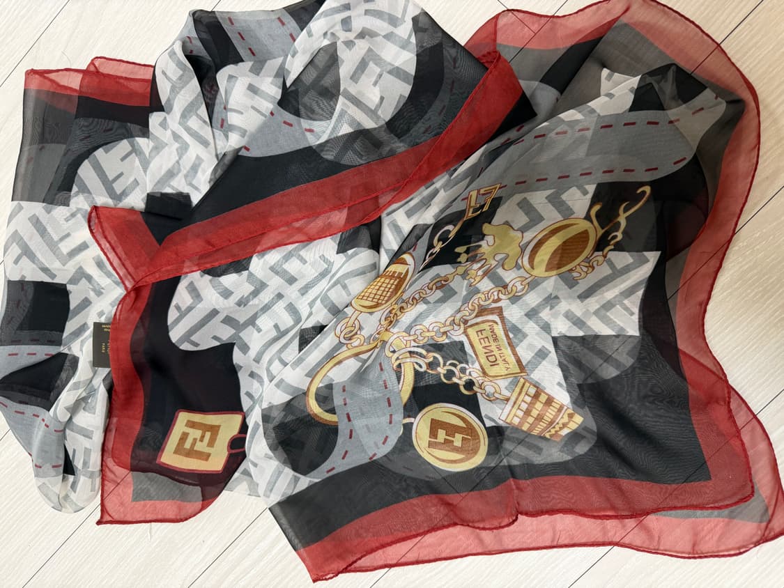 정품 펜디 스카프 상품이미지3