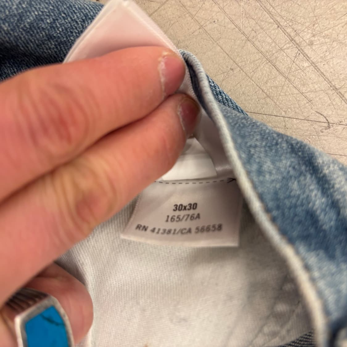 폴로 랄프로렌 디스트로이드 워싱 데님 팬츠 상품이미지4