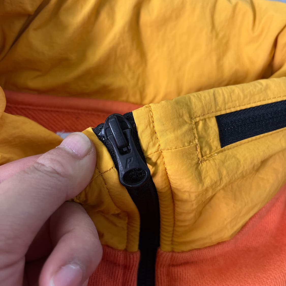 100 팔라스 테크노 스웻 집업 상품이미지5