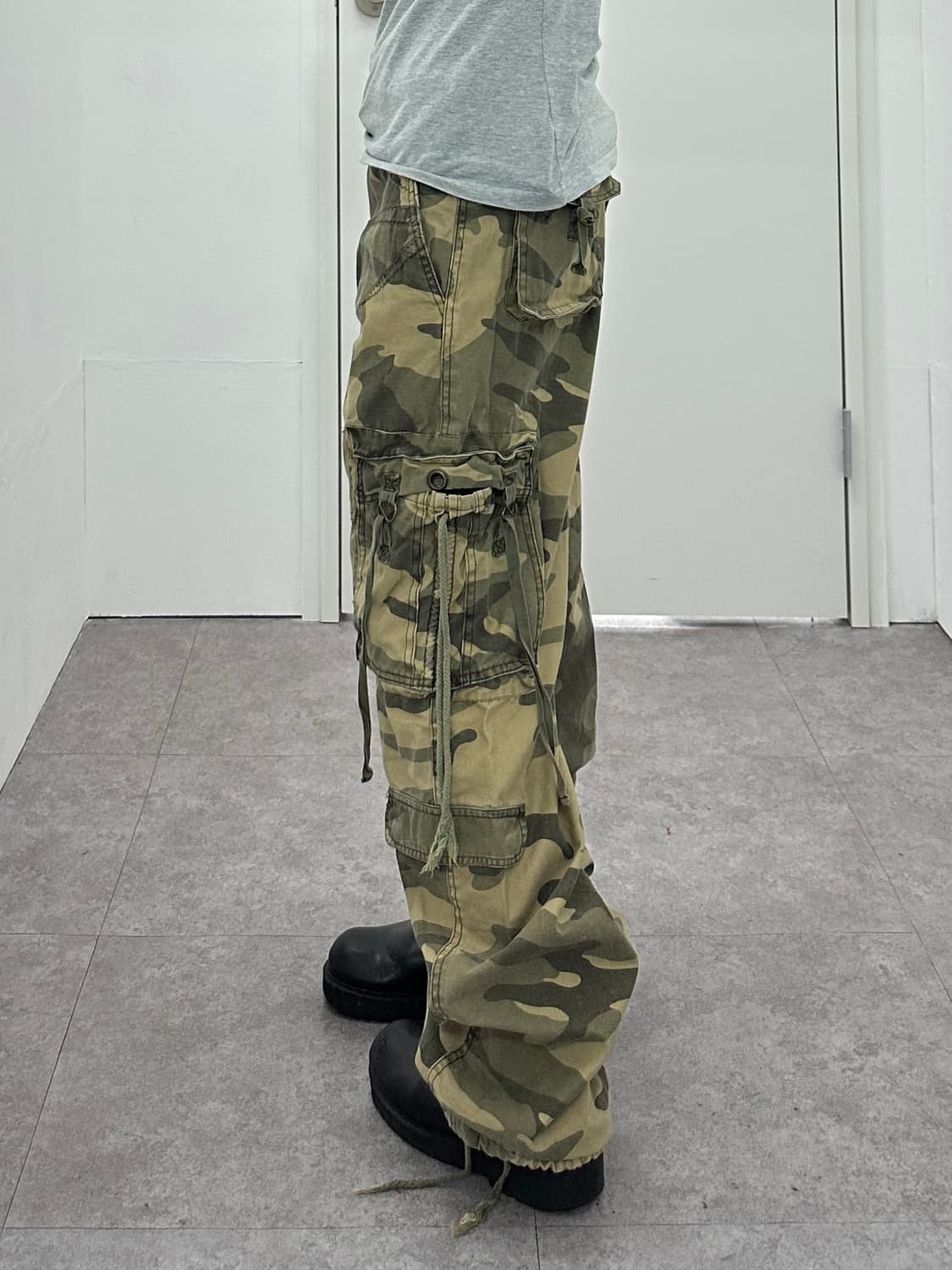 Abercrombie multi pocket camo pants 상품이미지4