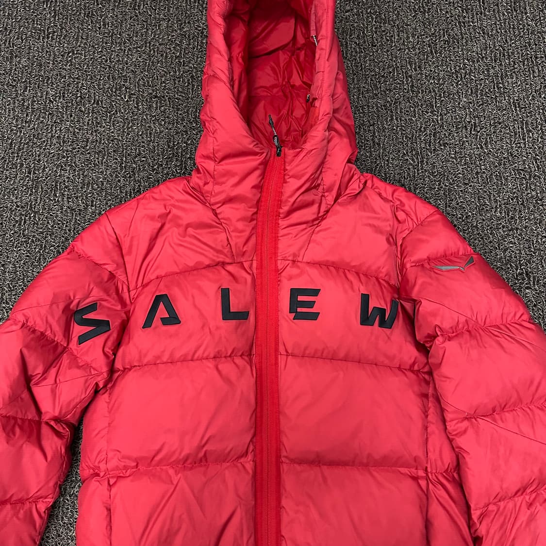 SALEWA 살레와 구스다운 패딩 레드 100(L) 상품이미지2