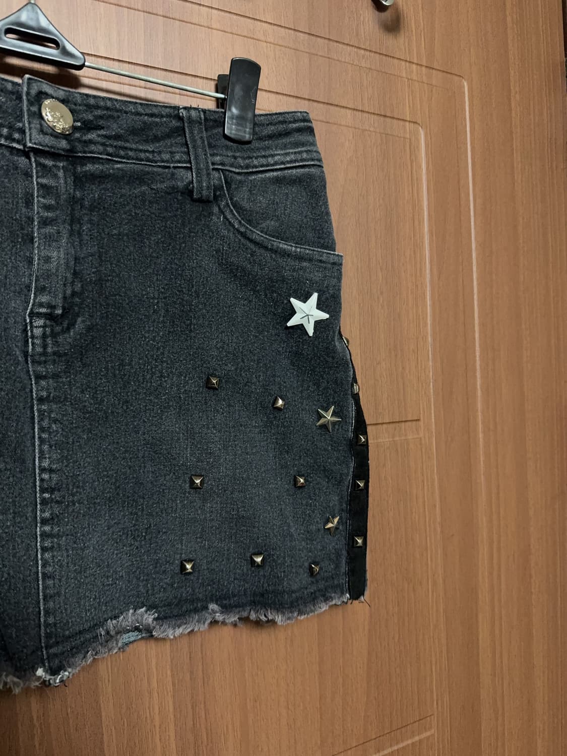 공겜여주 오네갸루 일본 빈티지 펑크 스터드 데미지 블랙 데님 미니스커트 상품이미지4