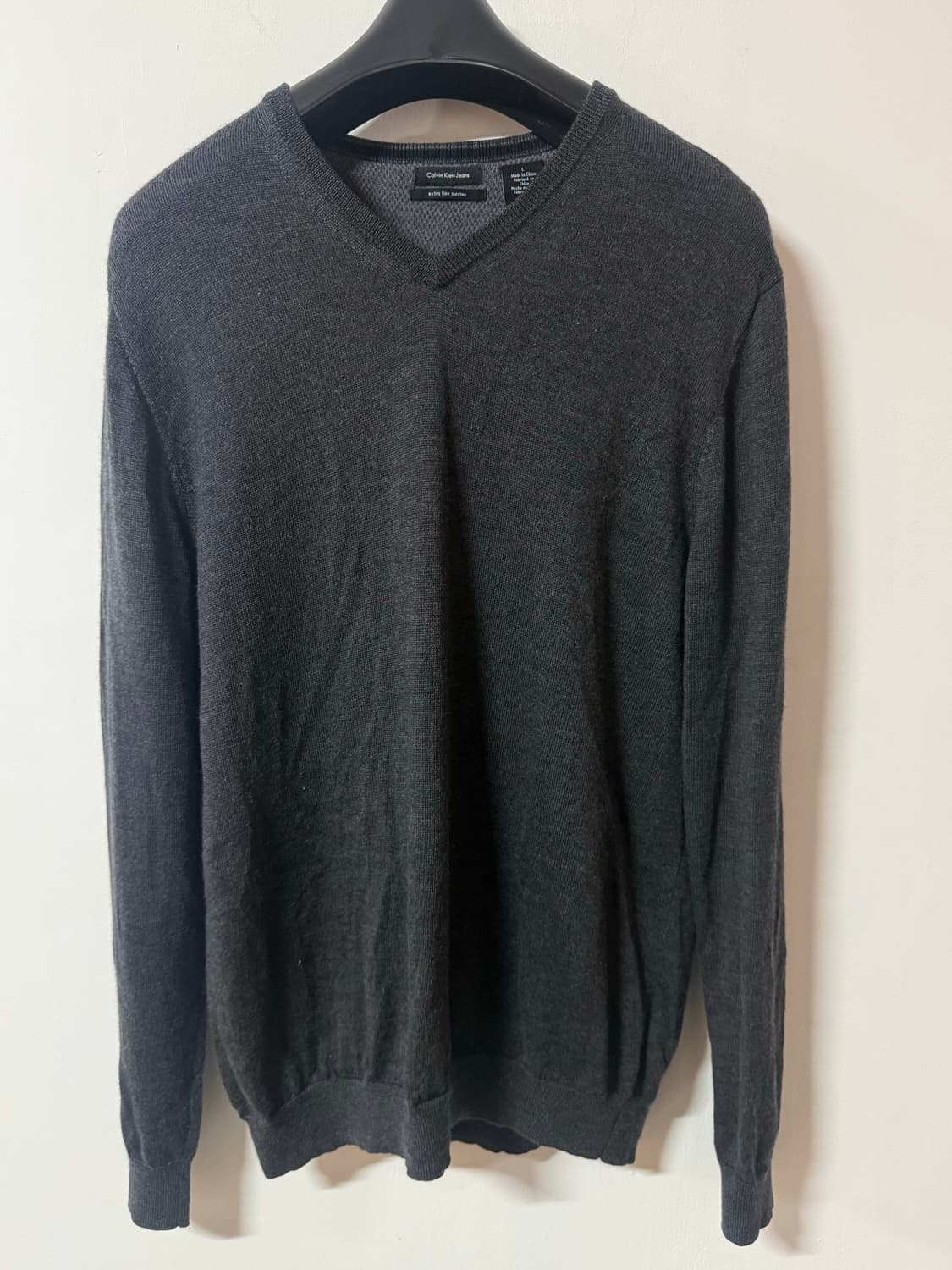 캘빈클라인 메리노 울 V넥니트 차콜 L 상품이미지1