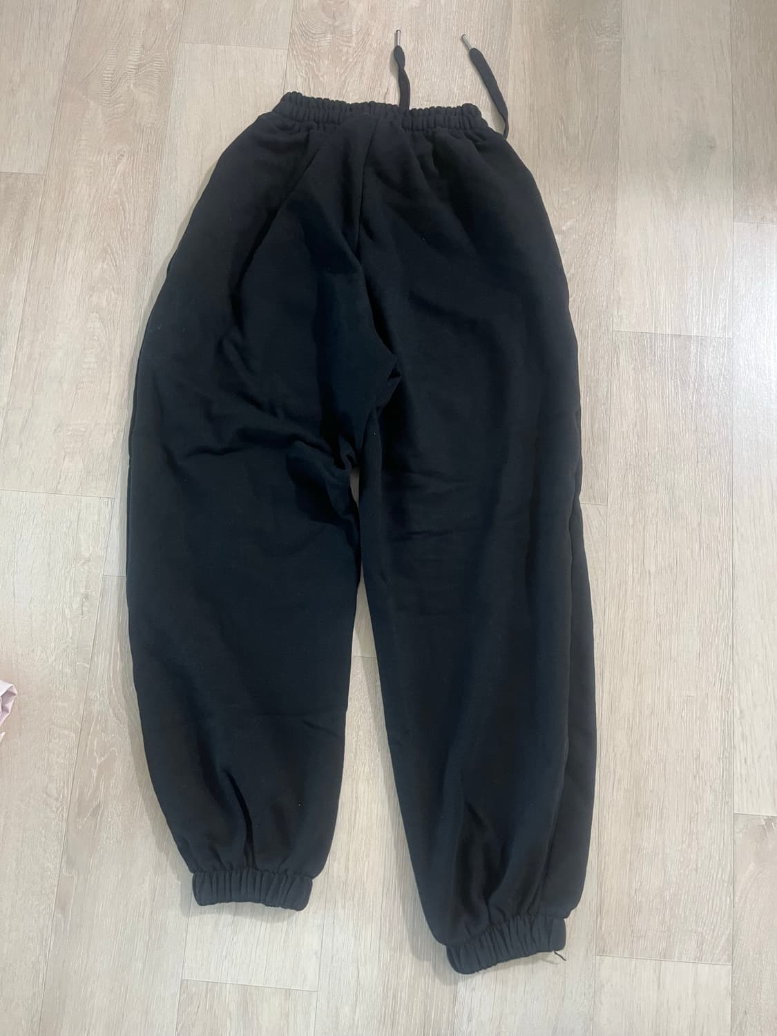 우알롱 조거 팬츠 블랙 상품이미지2