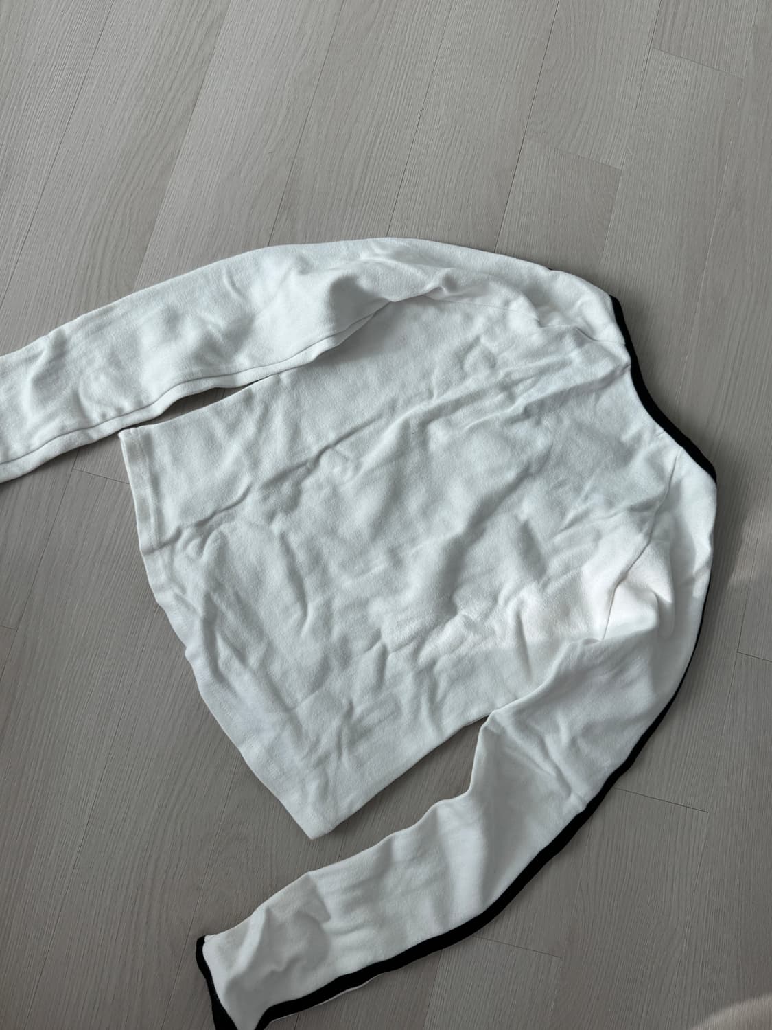 말랑 두툼 긴팔 티셔츠 상품이미지2