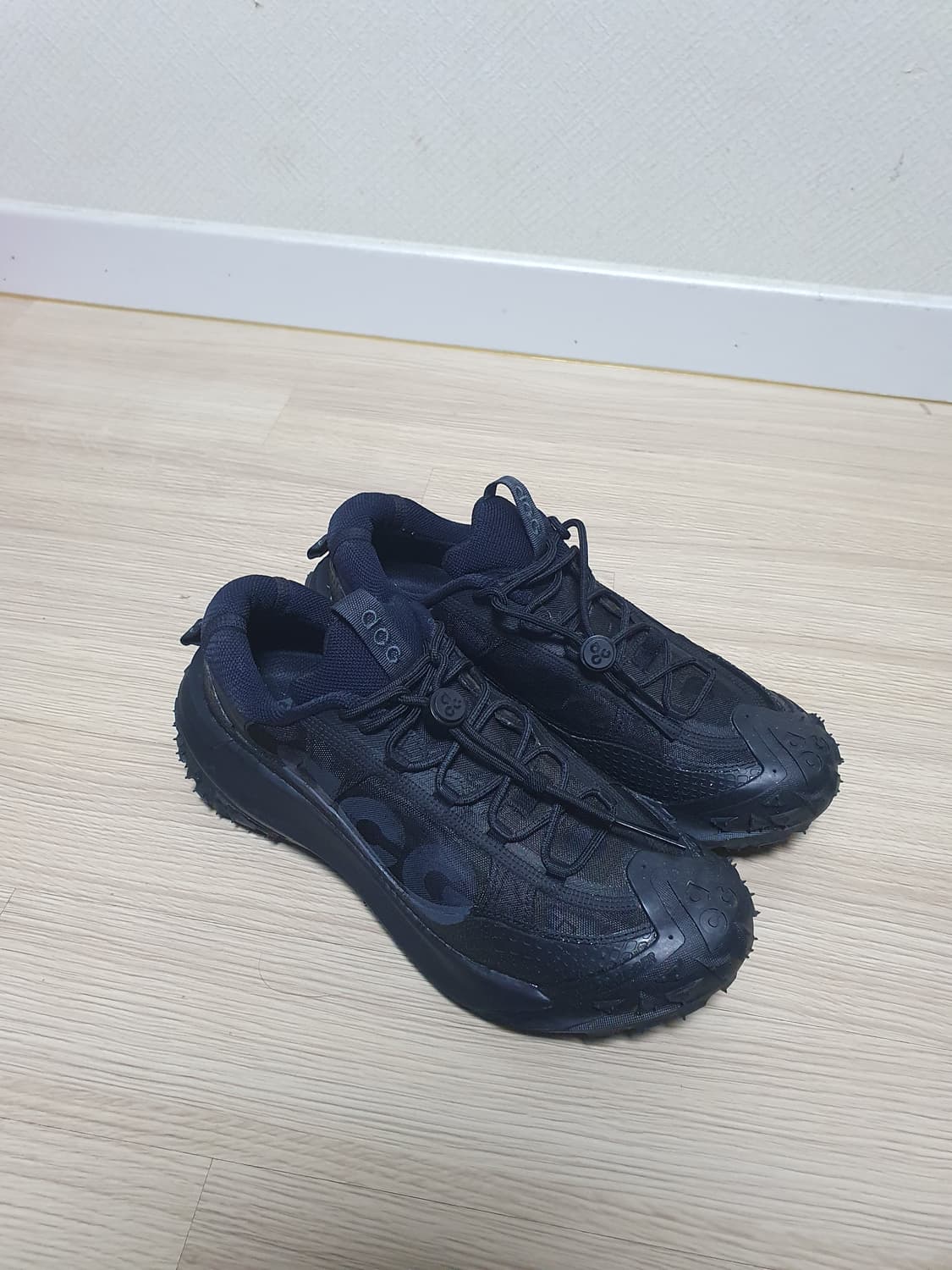 나이키 마운틴플라이2 로우 블랙 265 상품이미지2