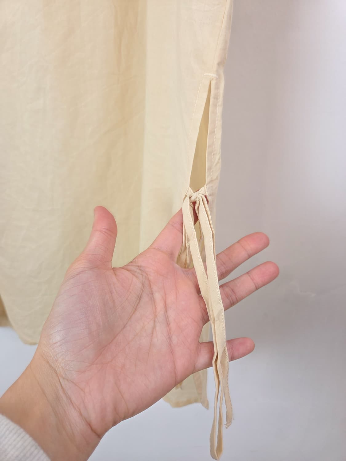 버터빛 자수 원피스 상품이미지4