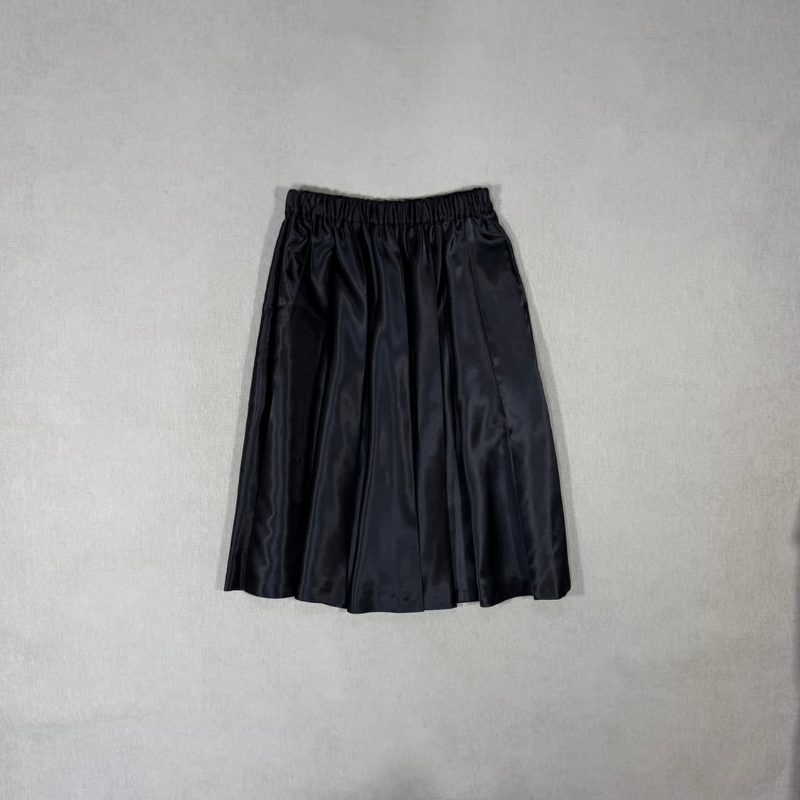 새상품 Pleated Flare Black Skirt  상품이미지1