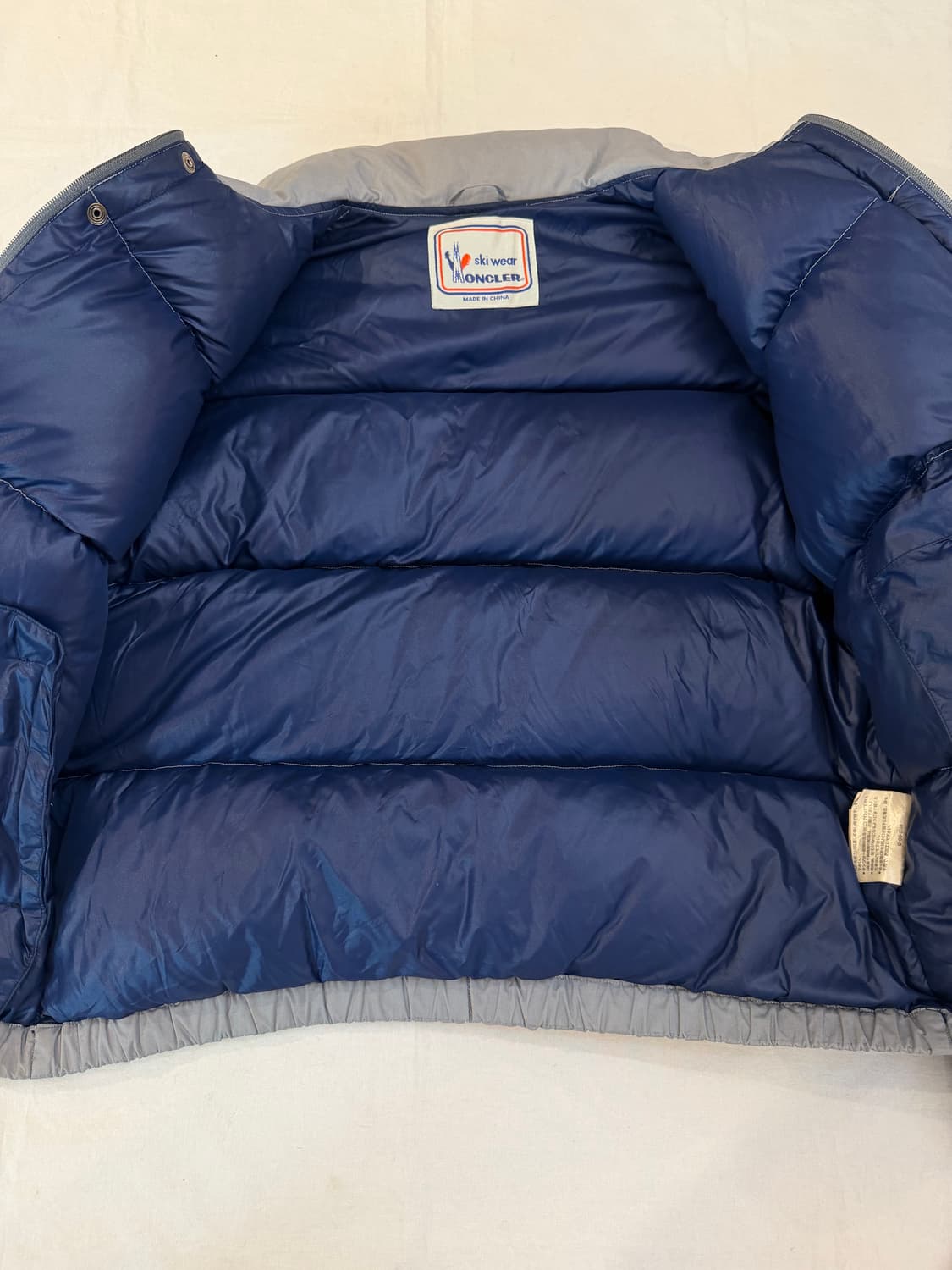 80s 몽클레어 아카이브 일본판 다운 패딩 그레이 상품이미지6