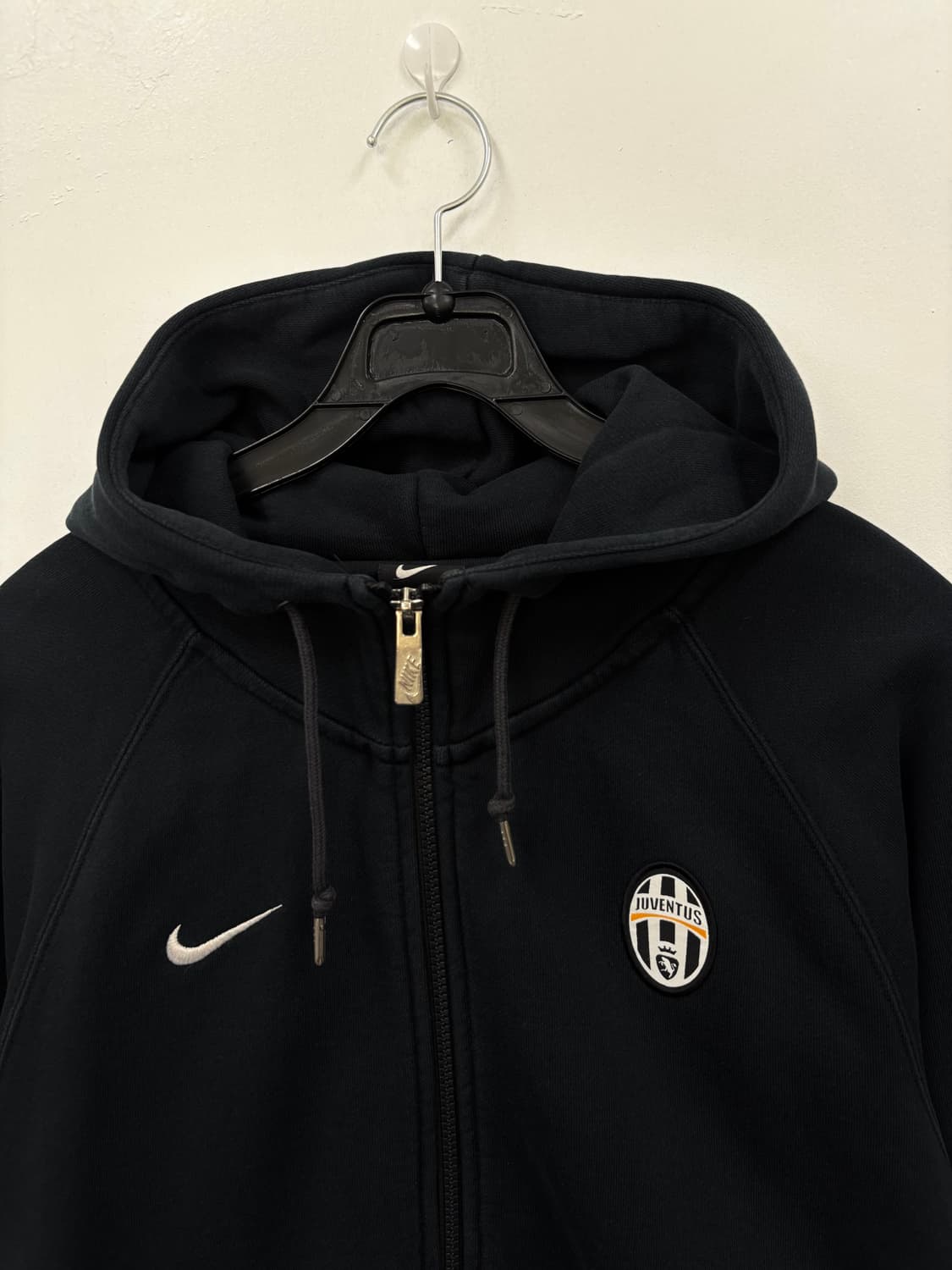 나이키 유벤투스 후드집업 상품이미지3