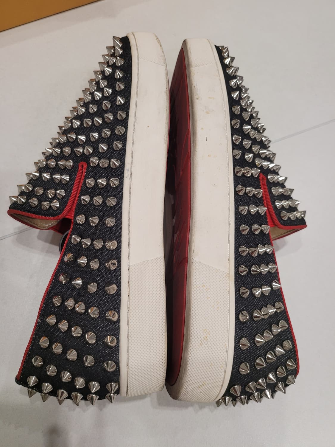 [일괄판매] "발끝까지 압도적 존재감" 스터드 슬립온 270 사이즈 (2 상품이미지4