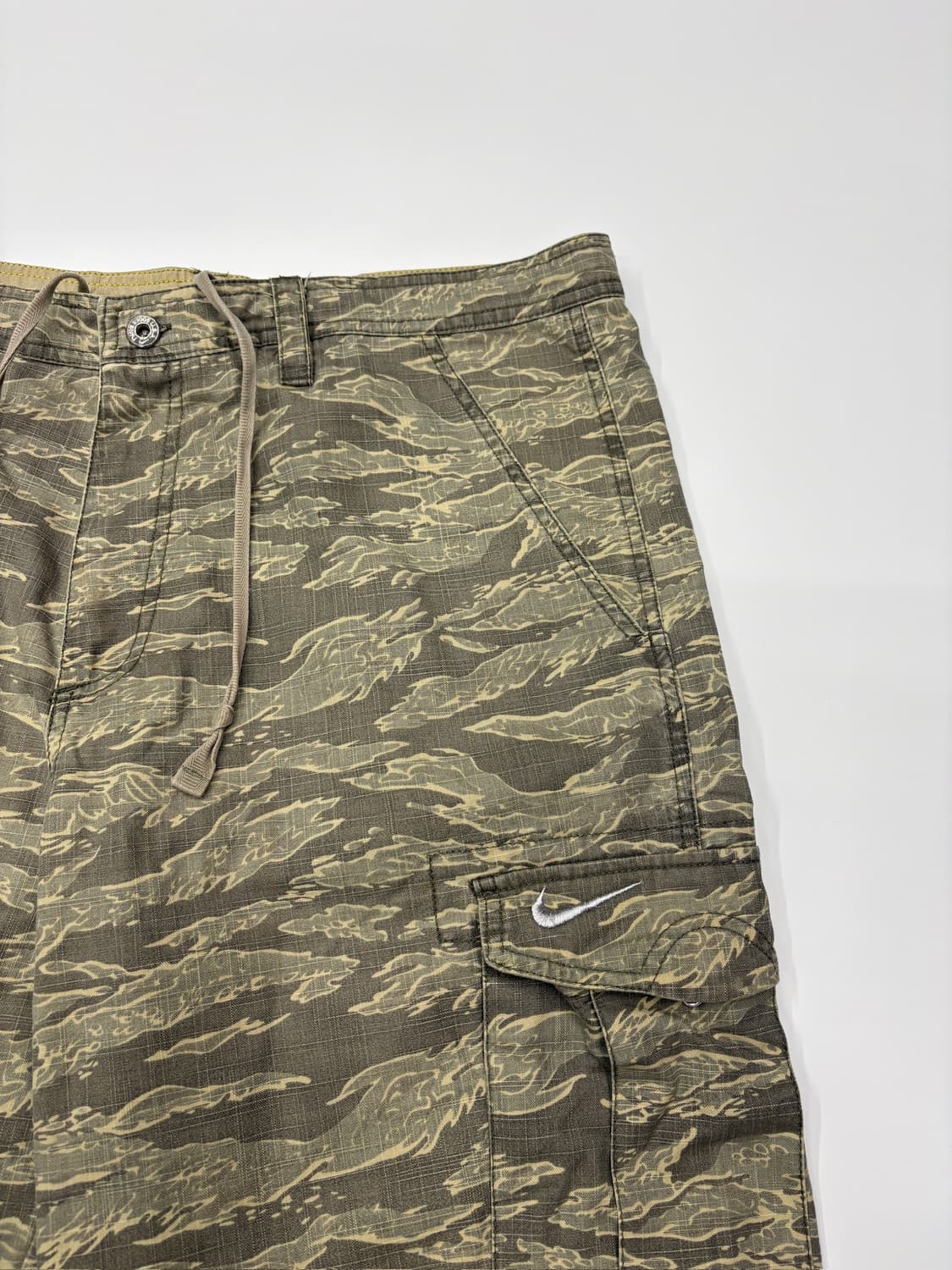 2XL Nike 나이키 타이거 카모 카고 쇼츠 반바지 상품이미지4